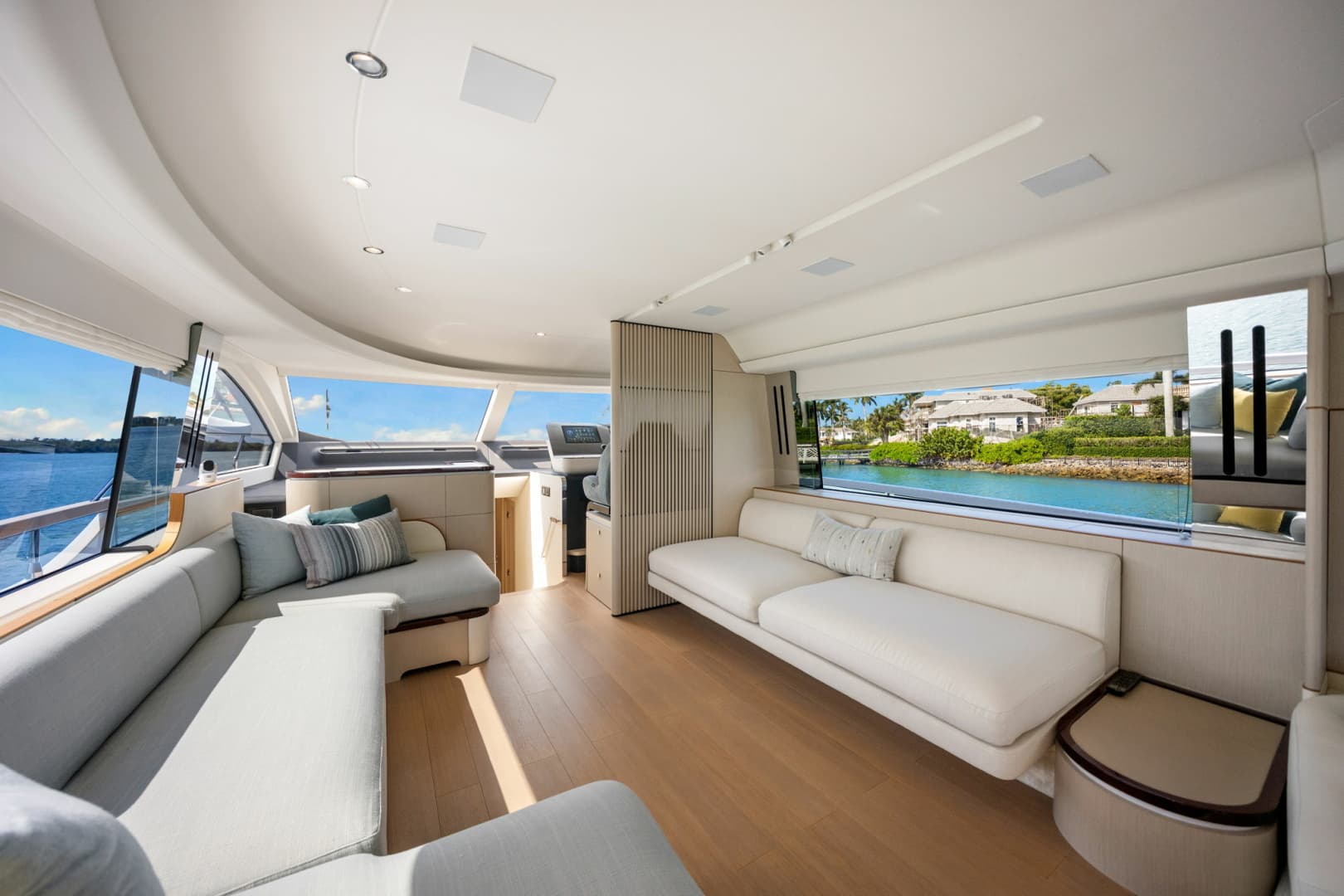 2025 Azimut 68 FLY
