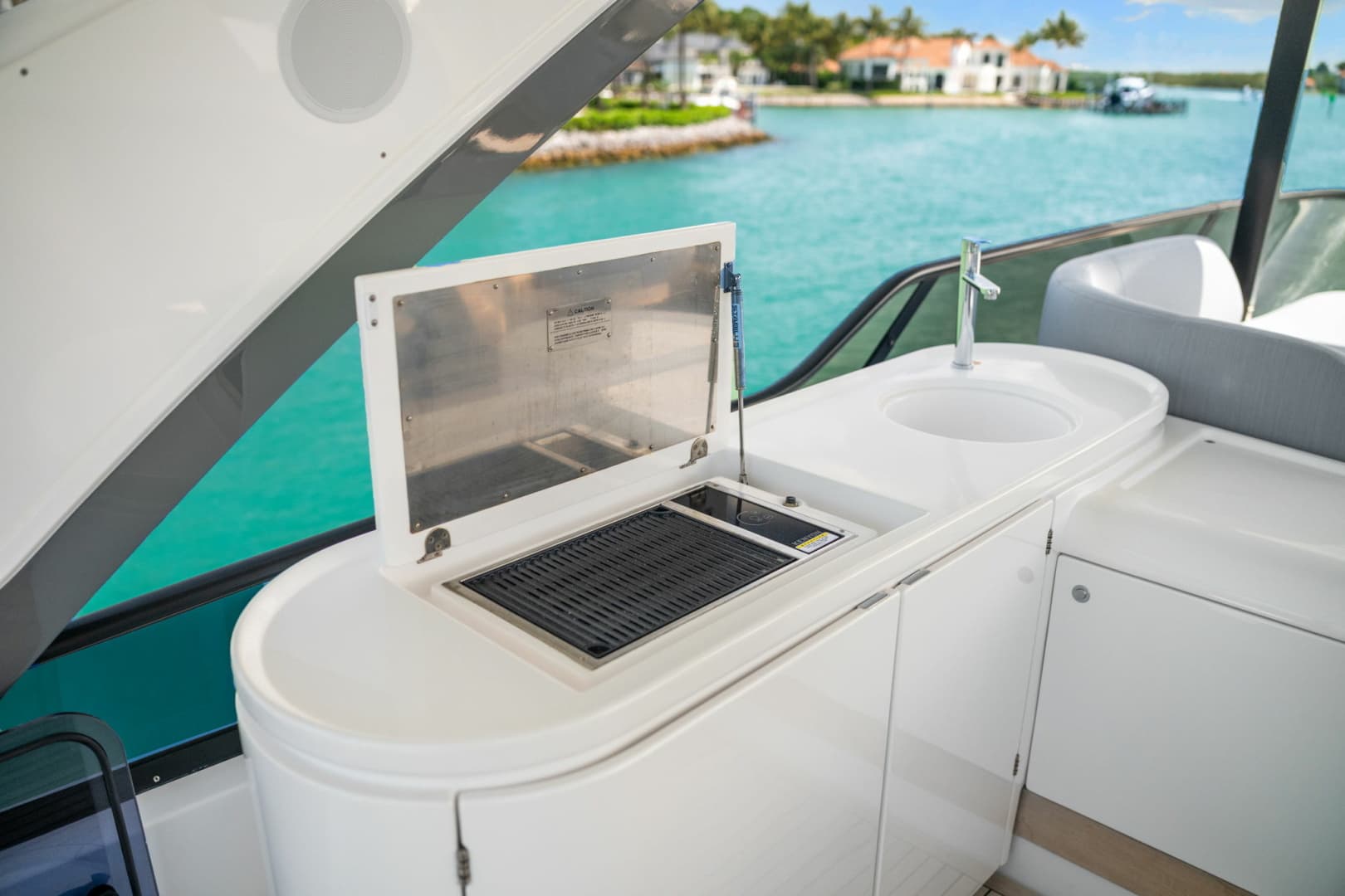 2025 Azimut 68 FLY
