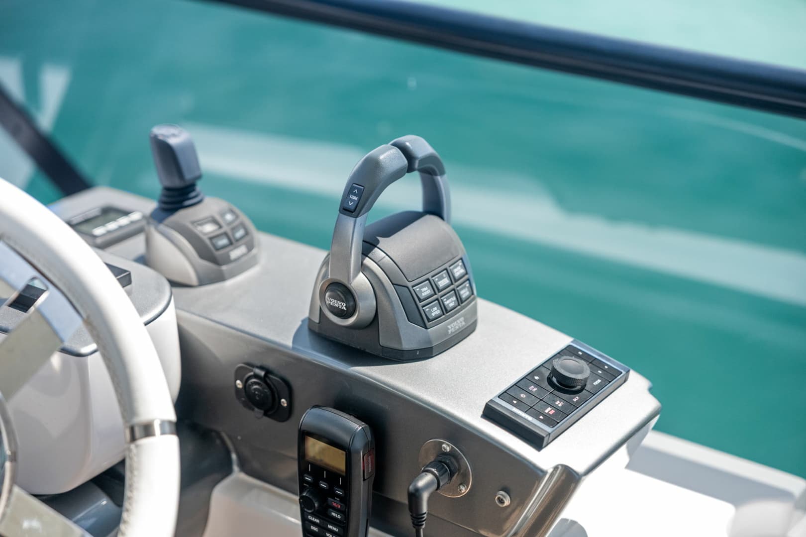 2025 Azimut 68 FLY