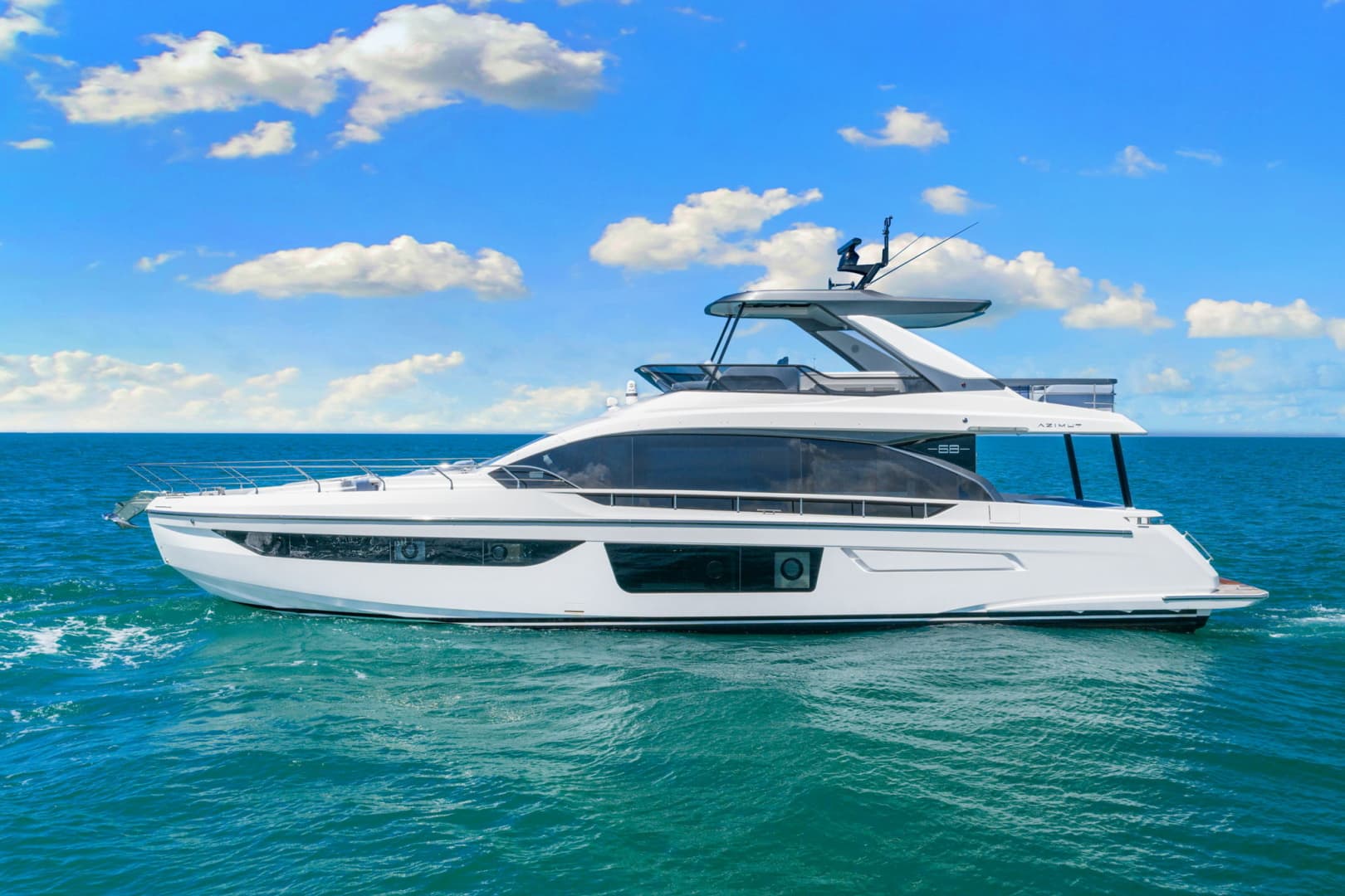 2025 Azimut 68 FLY
