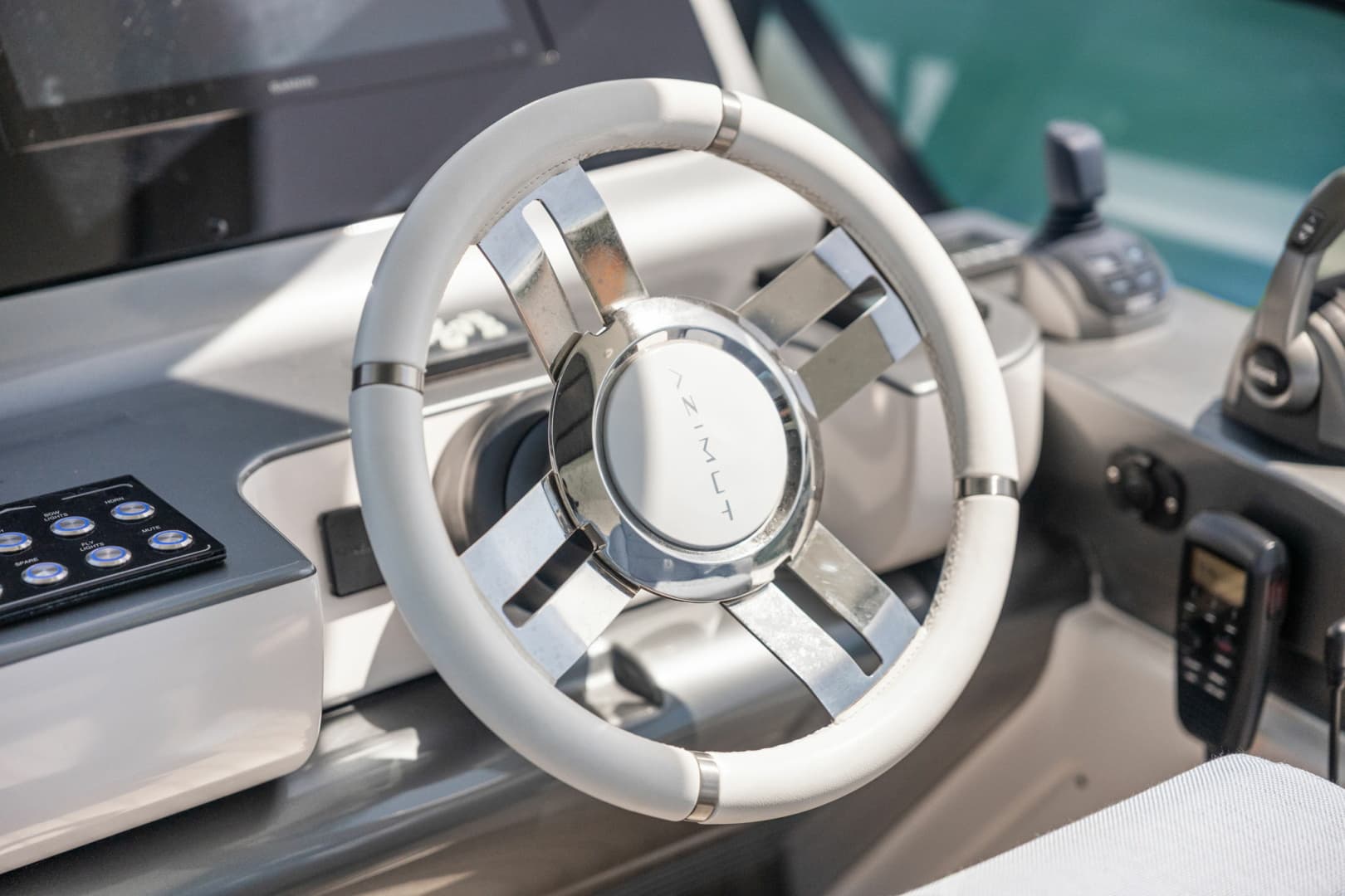 2025 Azimut 68 FLY