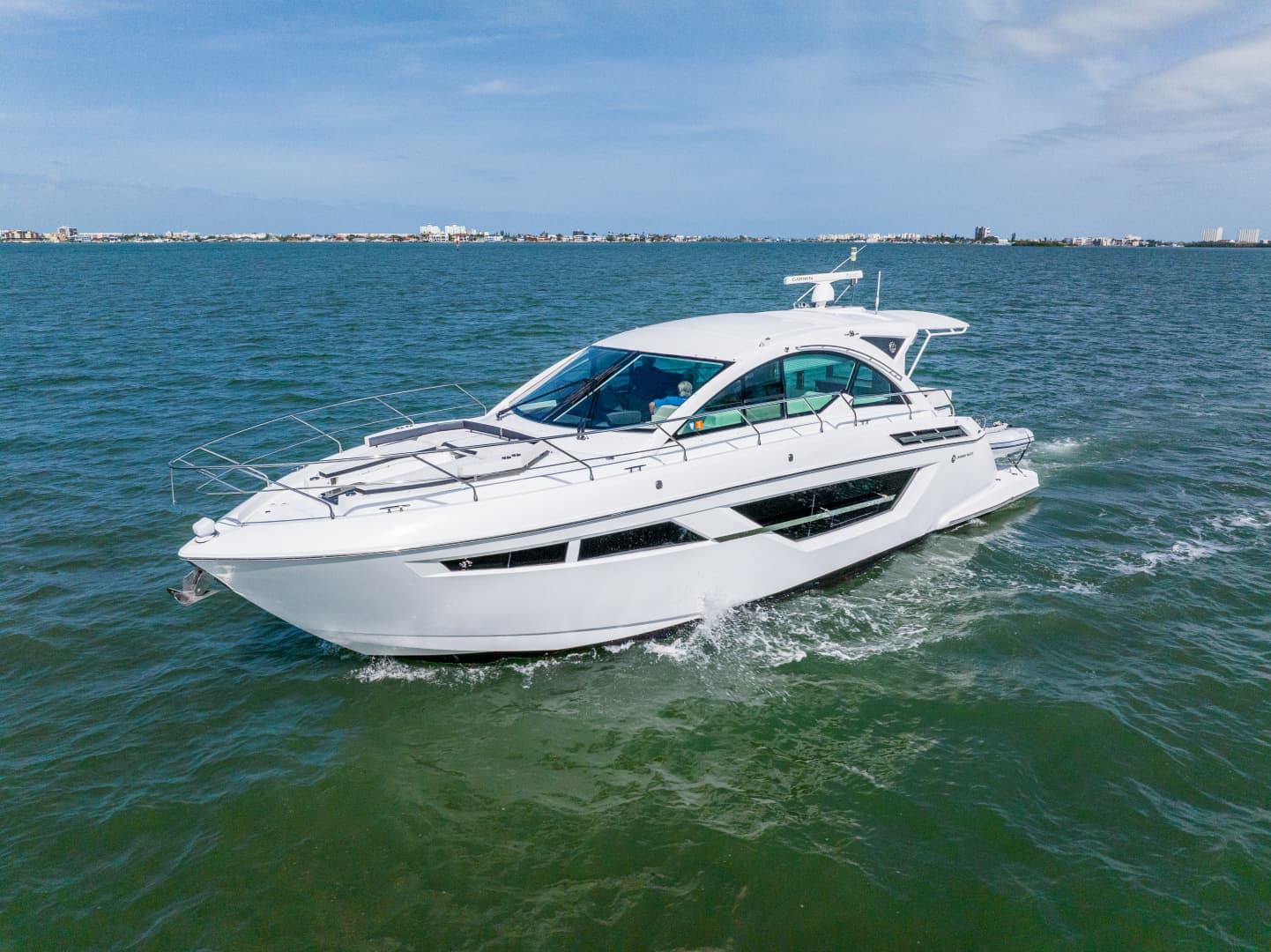 2018 Cruisers Yachts 50 CANTIUS