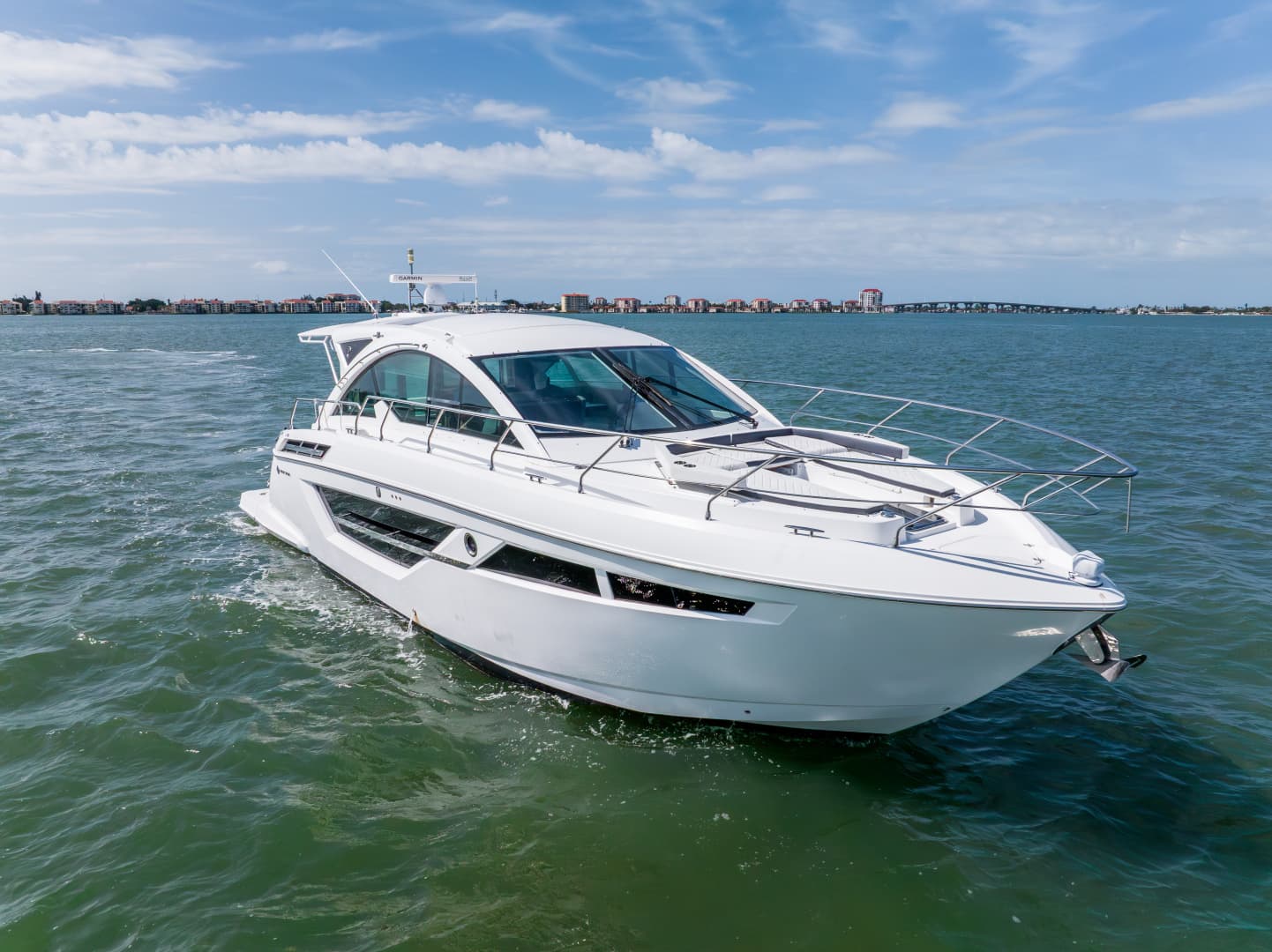 2018 Cruisers Yachts 50 CANTIUS