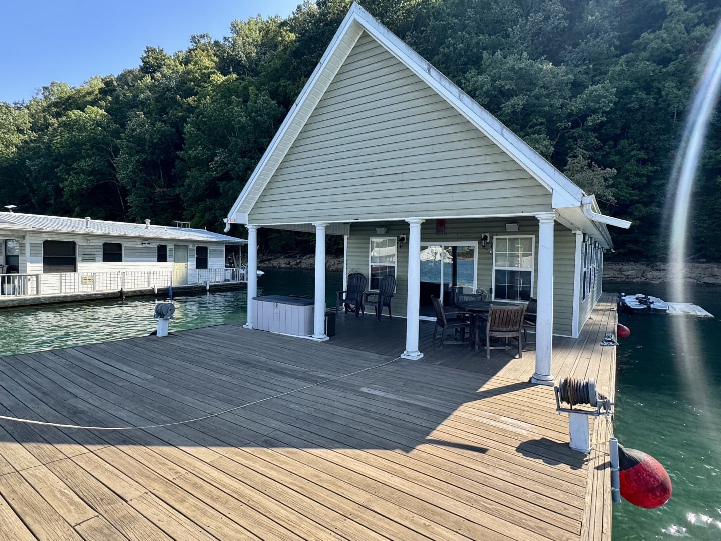 2006 Custom 20 x 43 Floating Cabin - Approx 812sqft