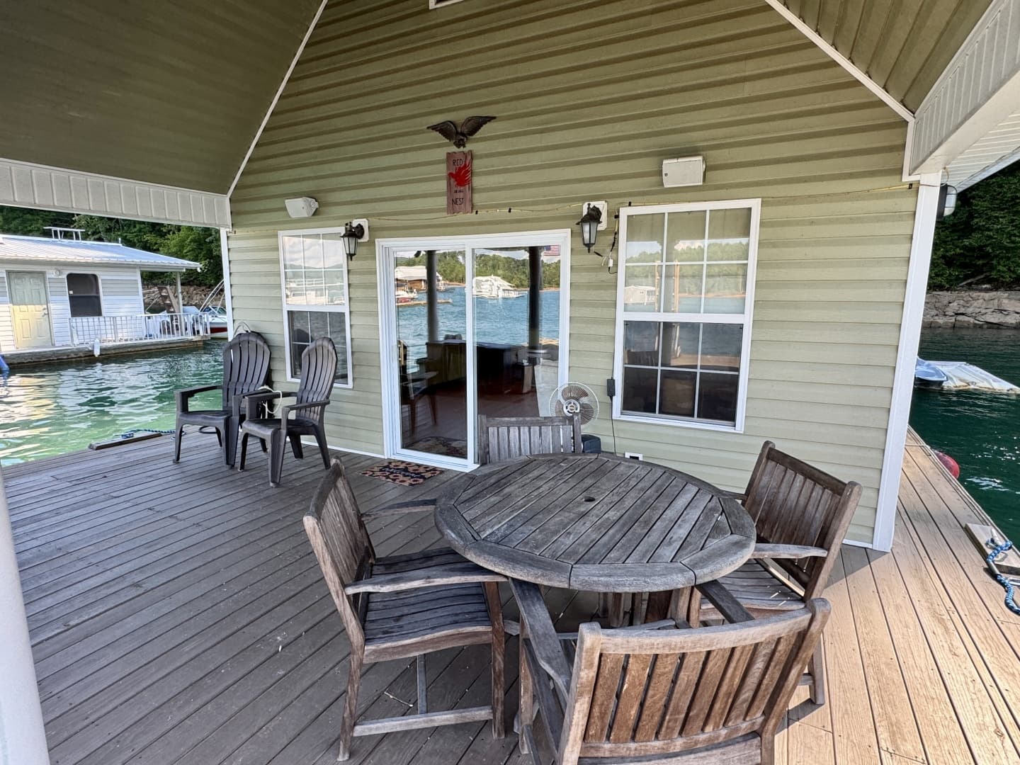 2006 Custom 20 x 43 Floating Cabin - Approx 812sqft