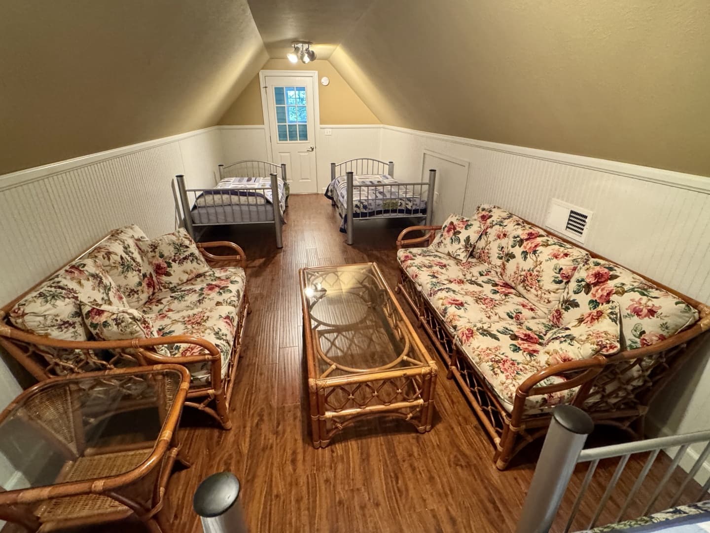 2006 Custom 20 x 43 Floating Cabin - Approx 812sqft