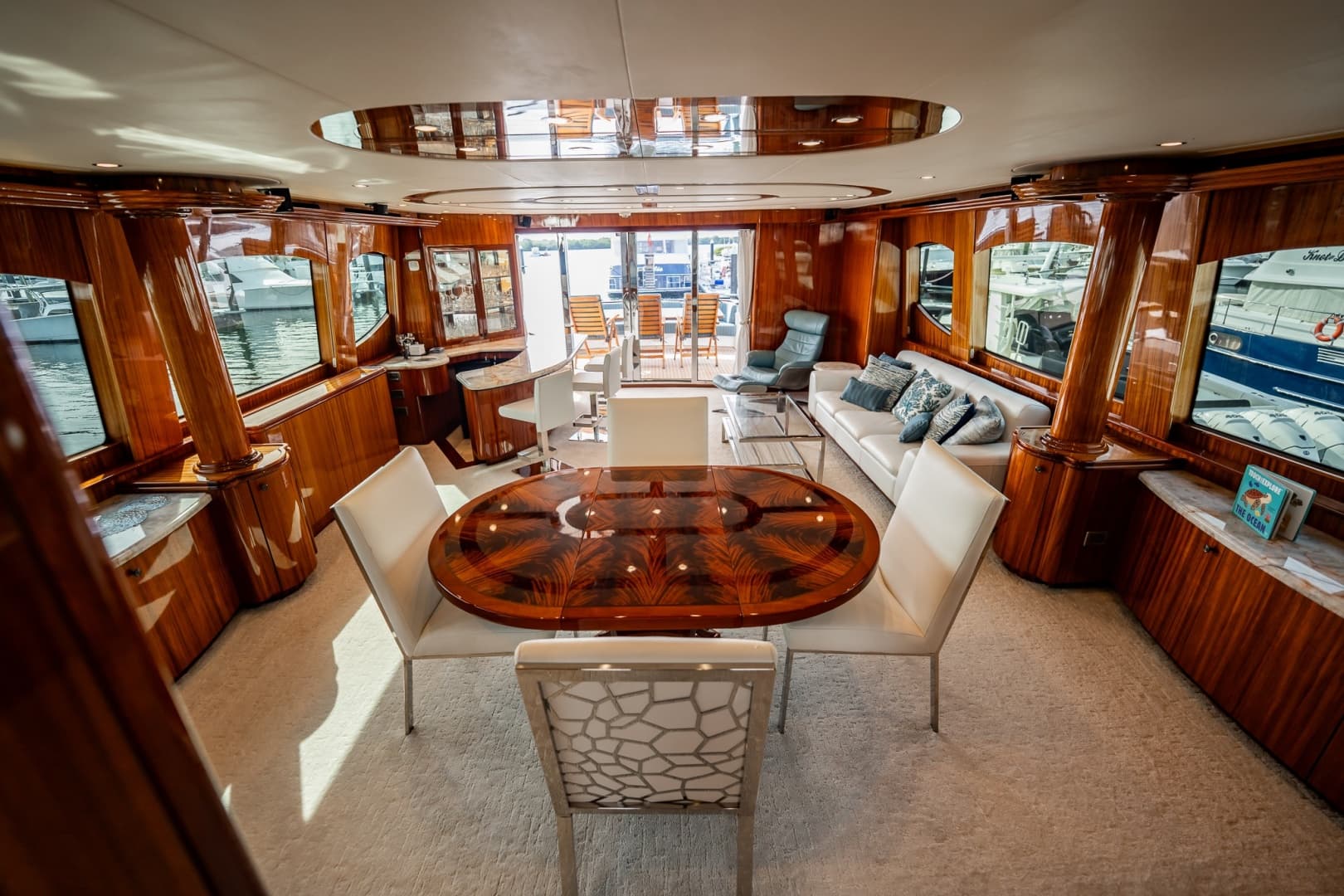 2012 Hatteras 