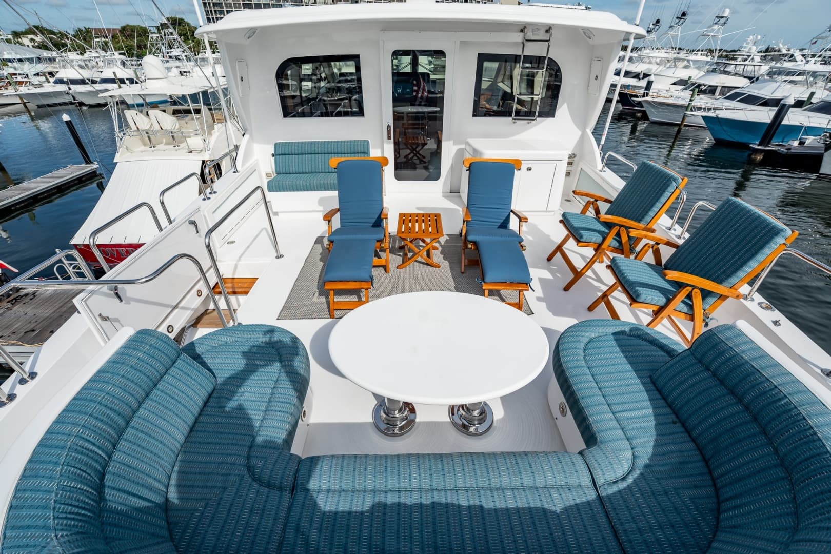 2012 Hatteras 