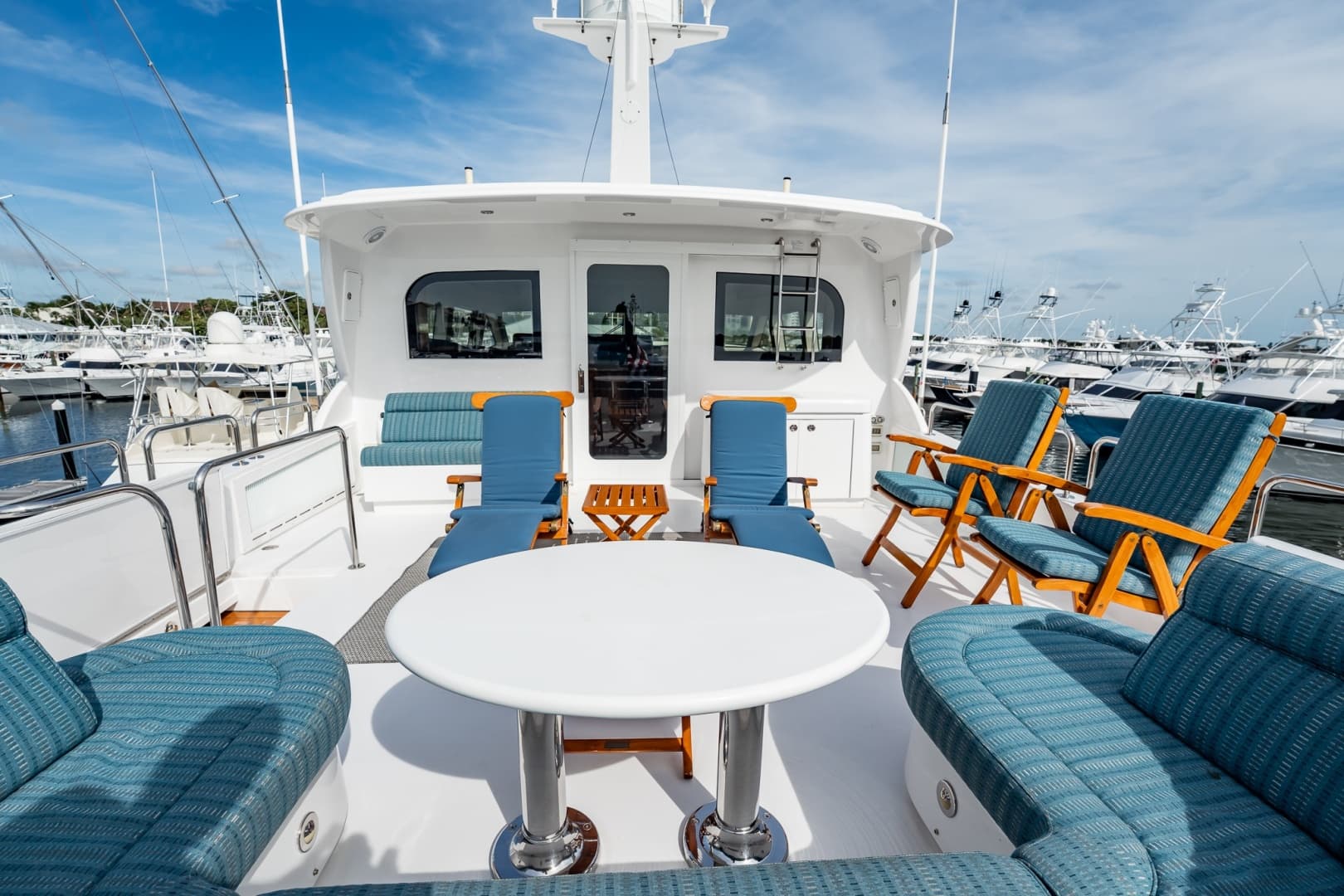 2012 Hatteras 