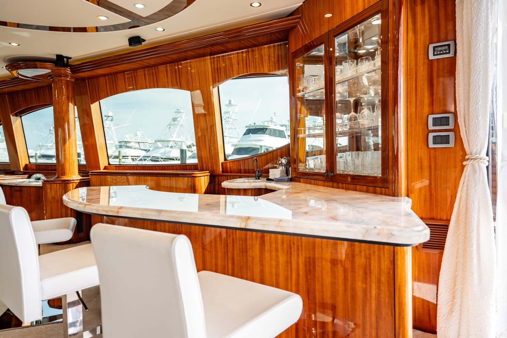 2012 Hatteras 