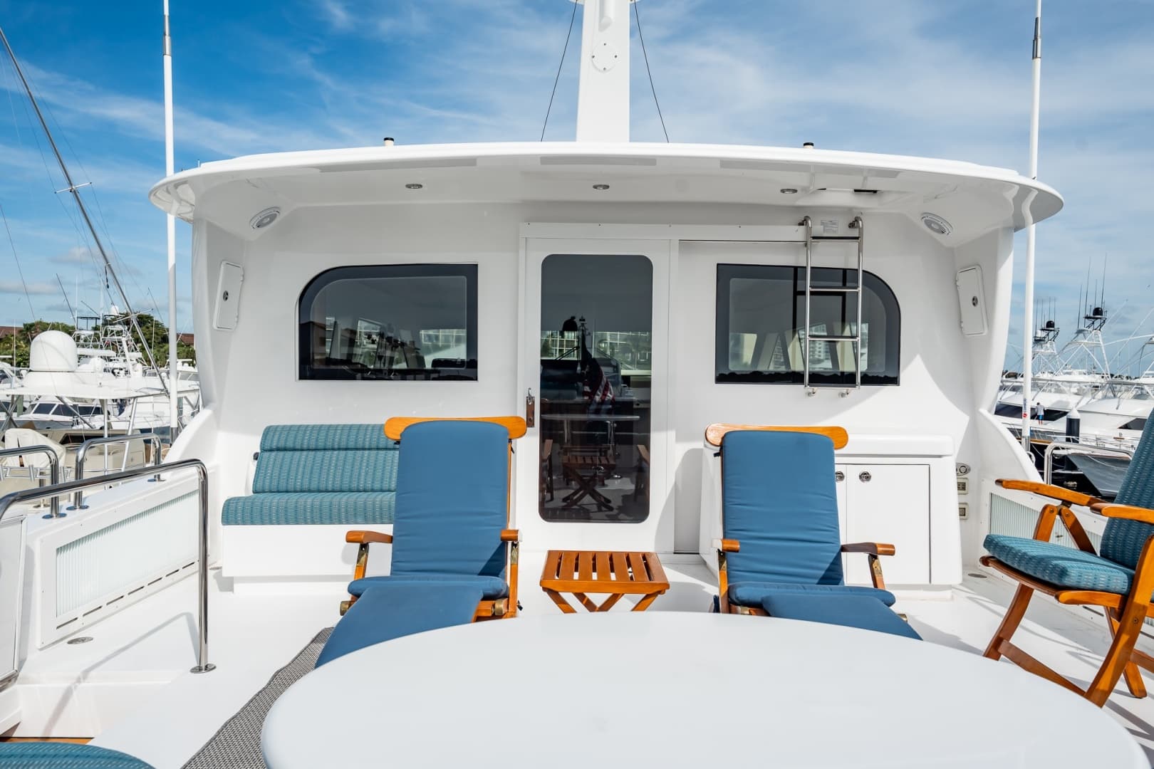 2012 Hatteras 
