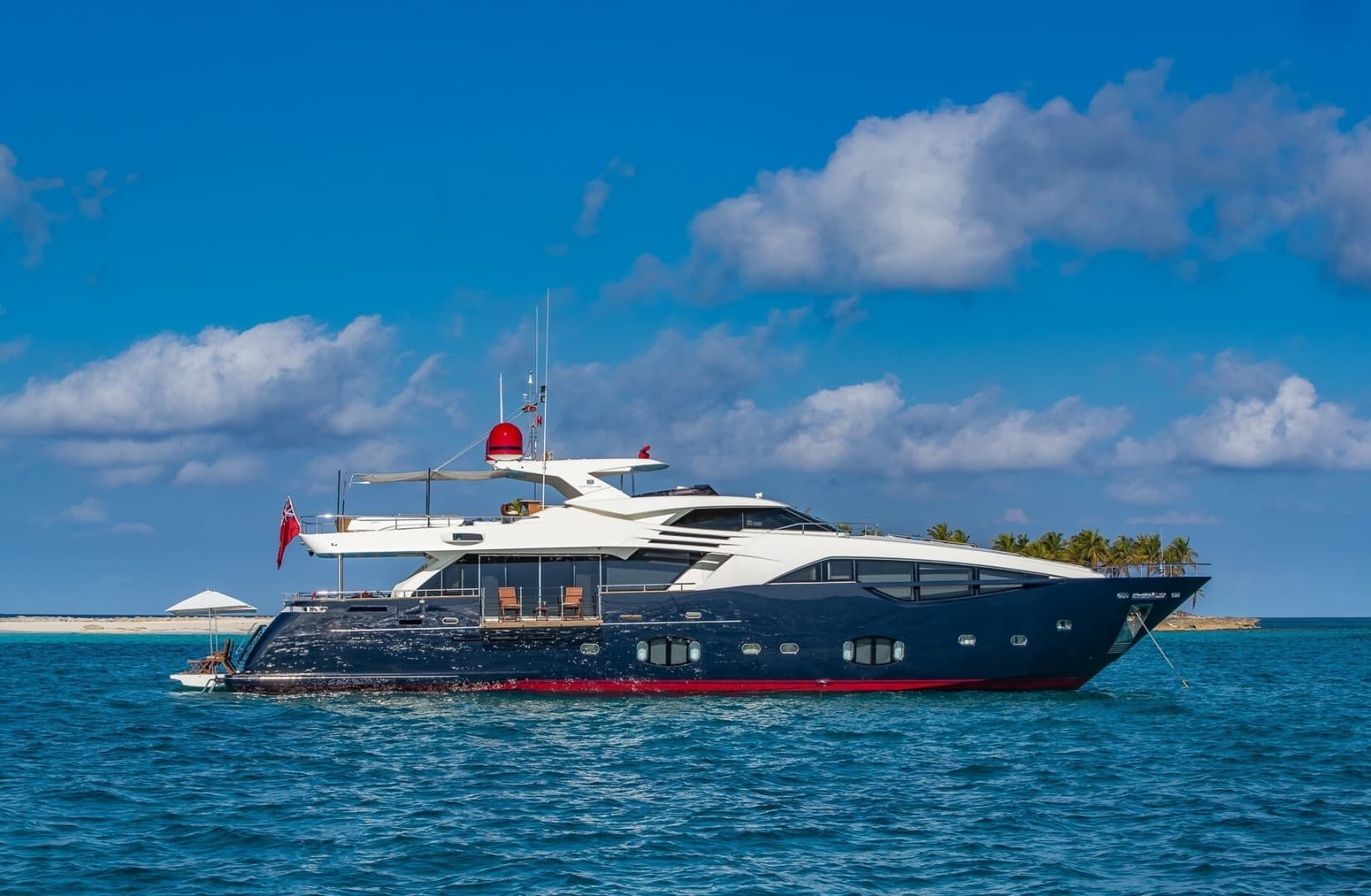 2012 Custom Line Raised Pilothouse