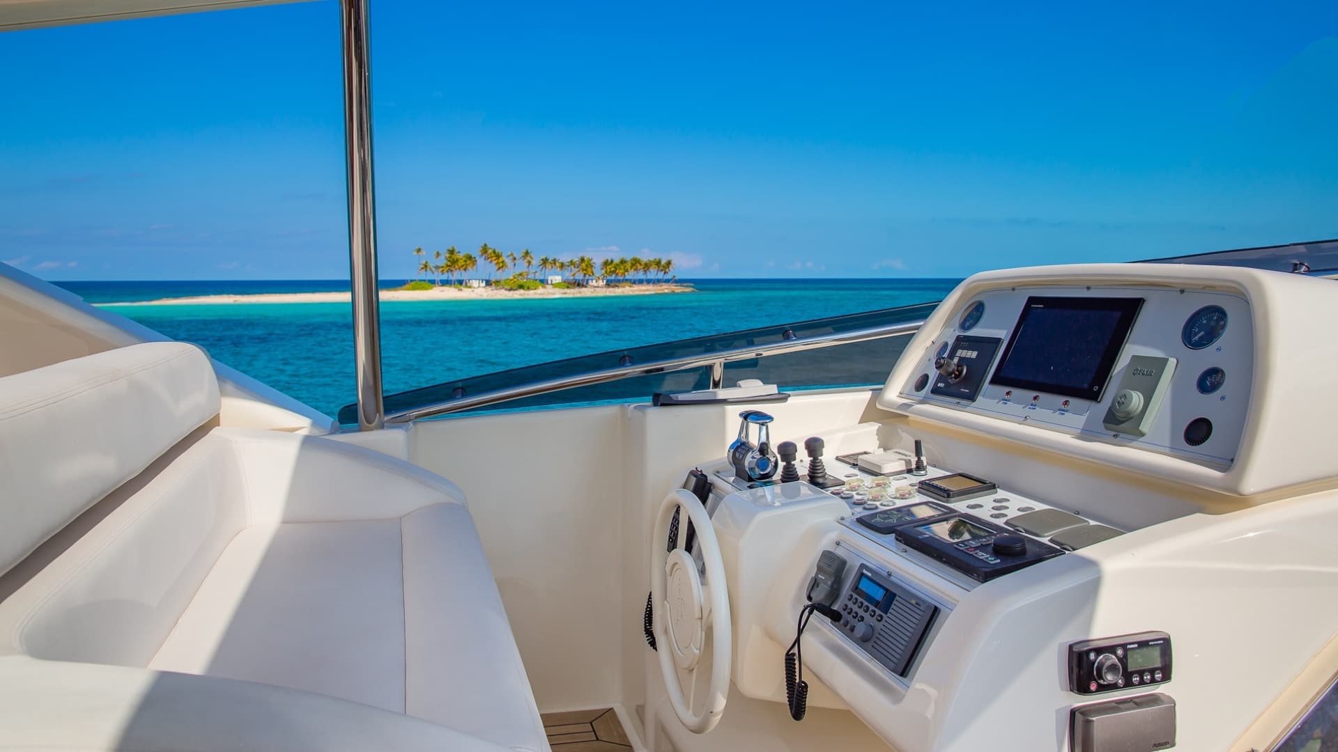 2012 Custom Line Raised Pilothouse