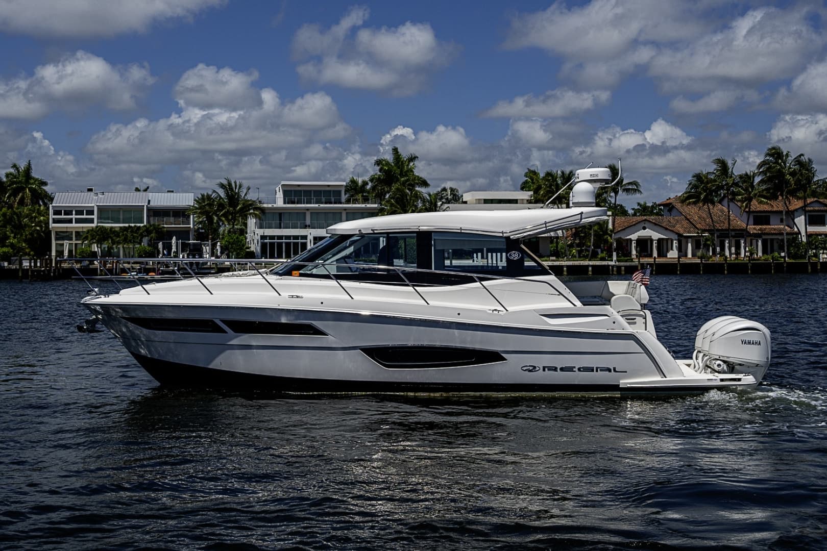 2025 Regal 38 XO