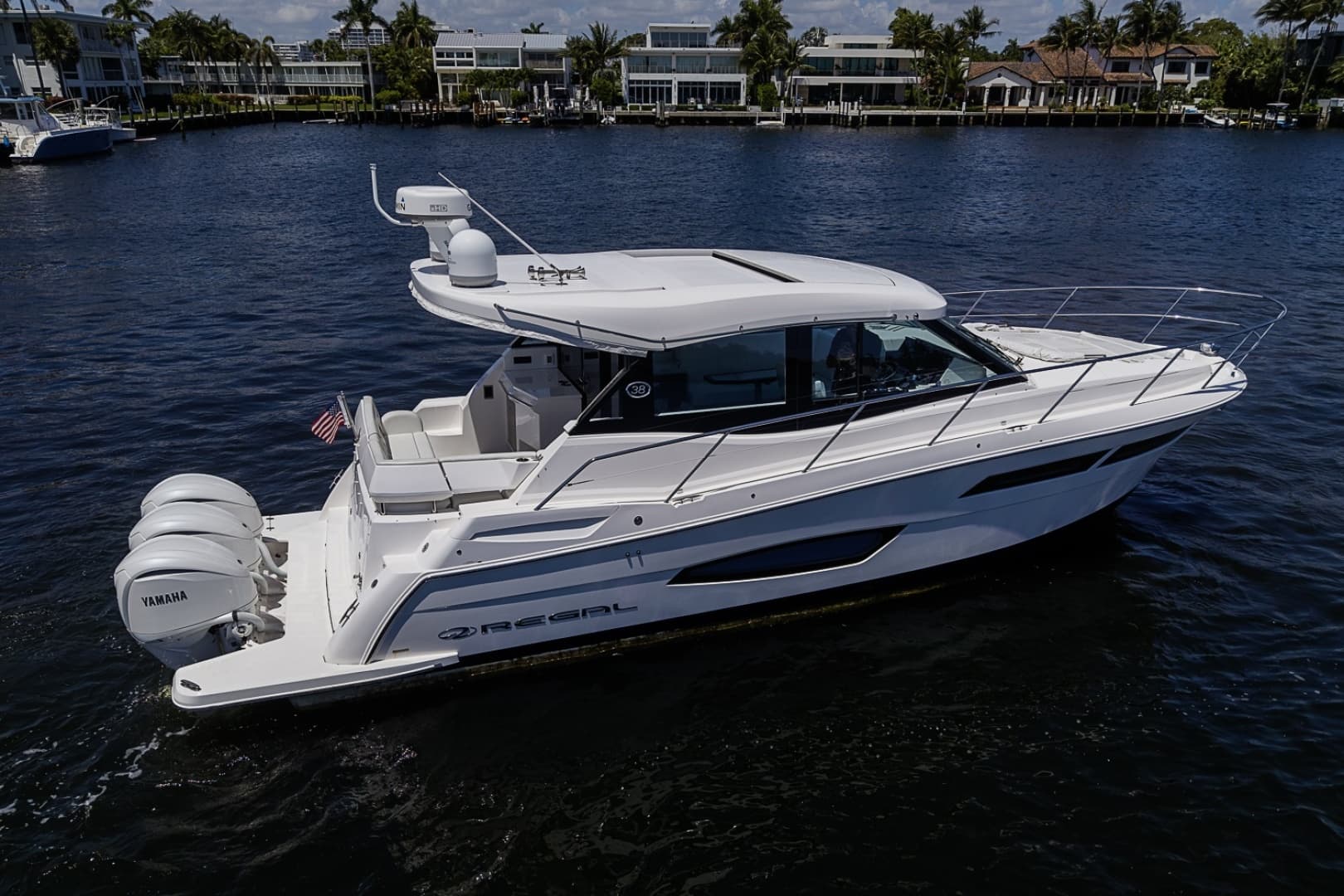 2025 Regal 38 XO