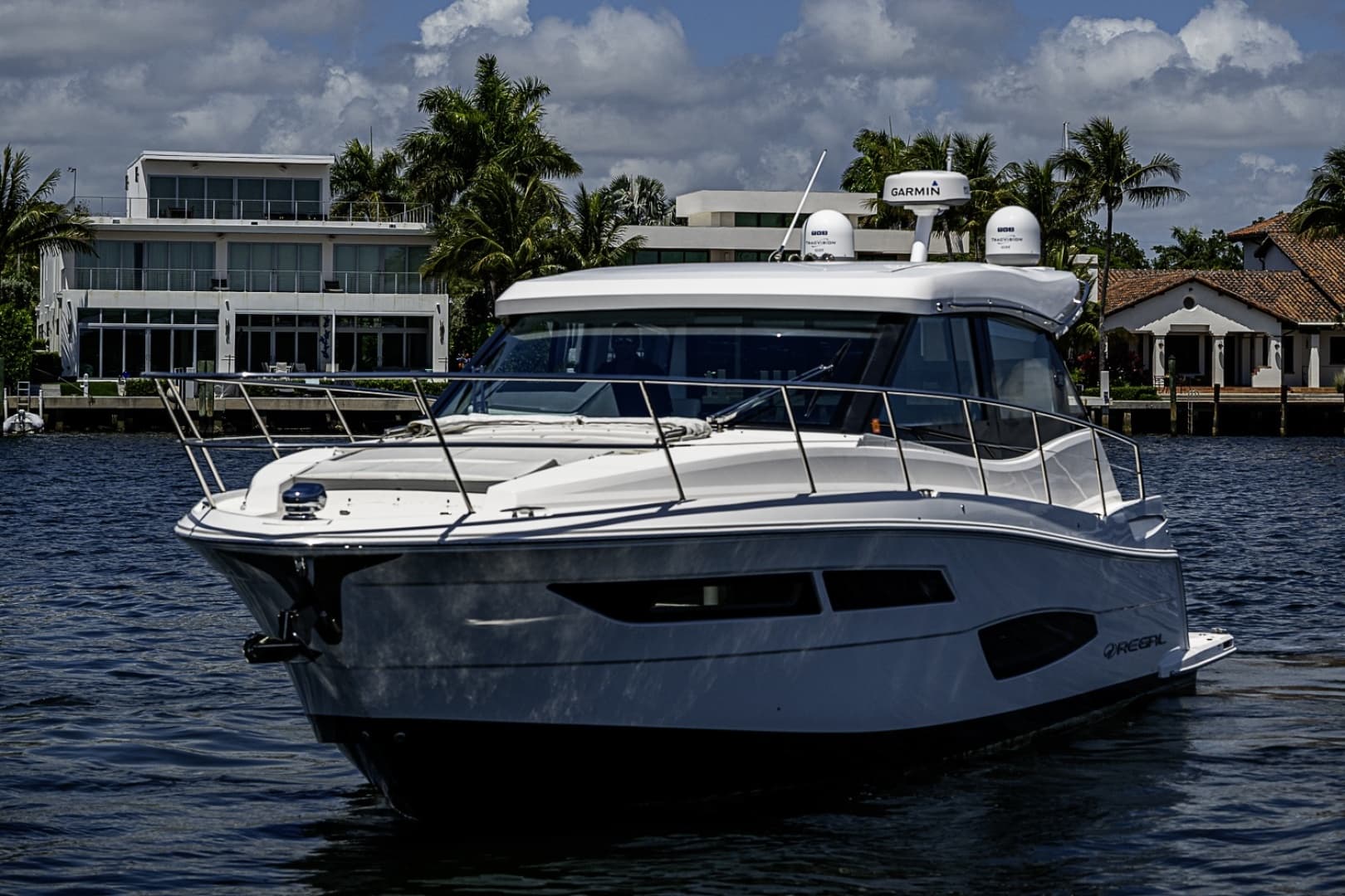 2025 Regal 38 XO