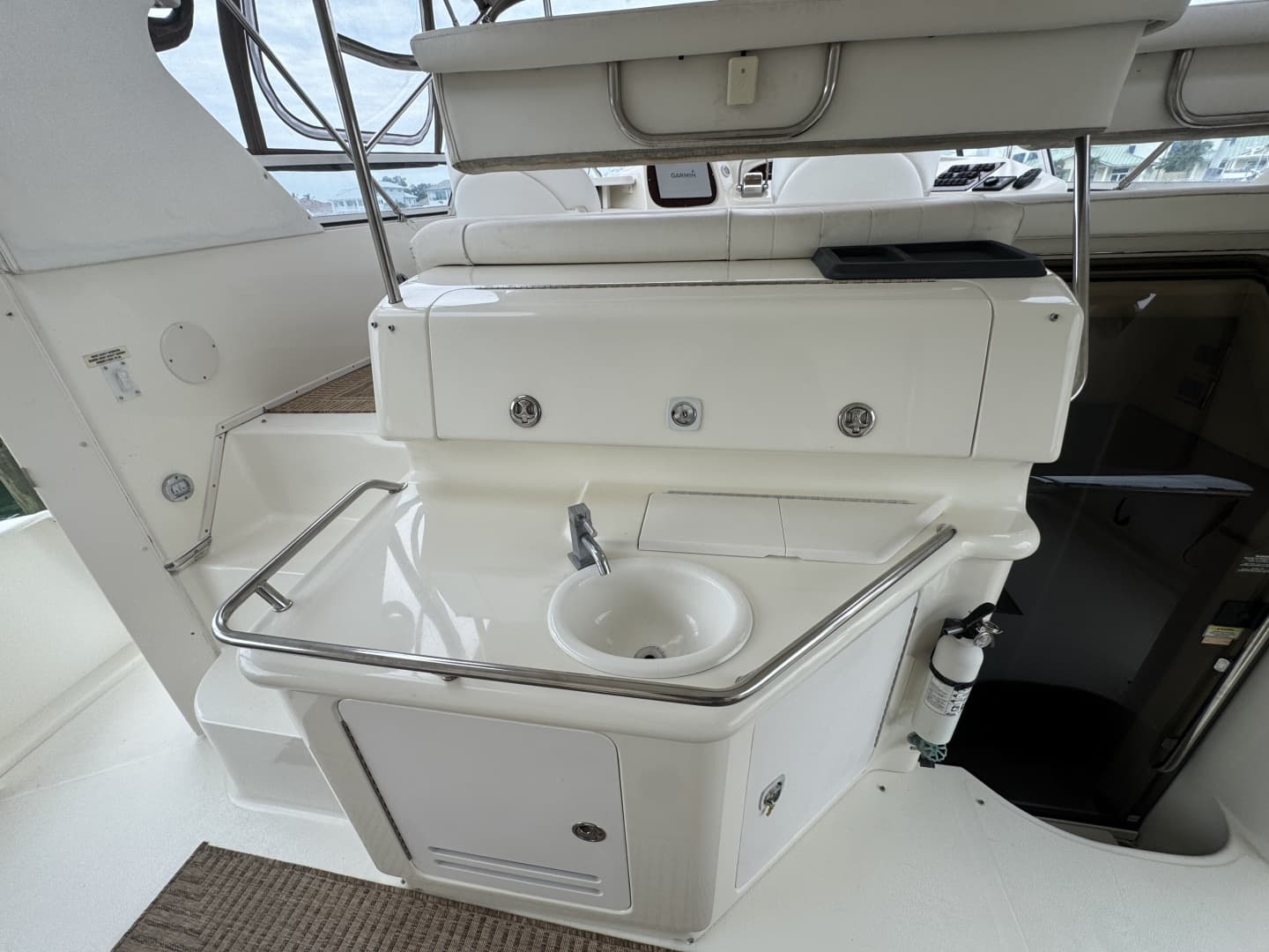 2001 Sea Ray 380 Aft Cabin
