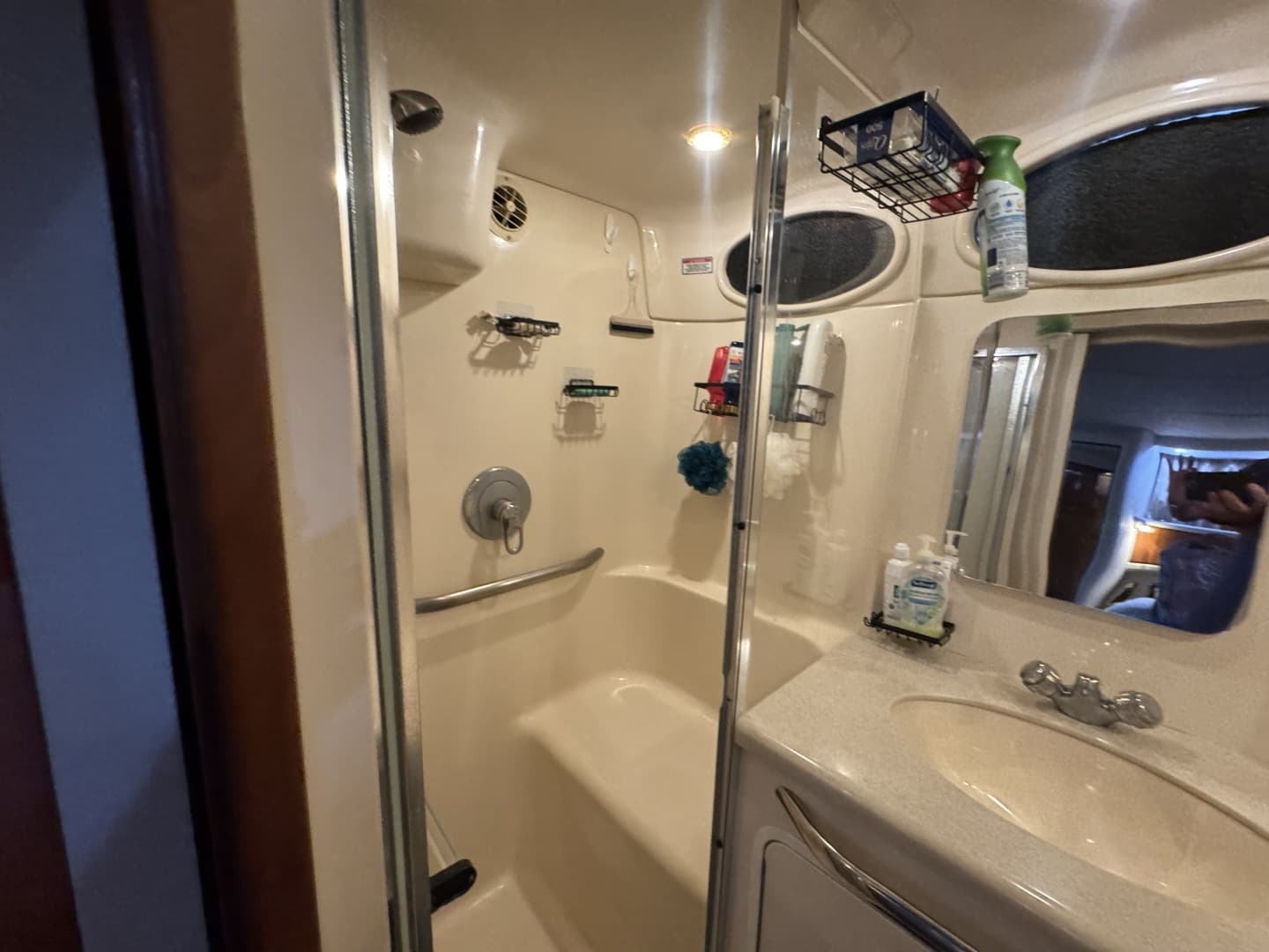 2001 Sea Ray 380 Aft Cabin