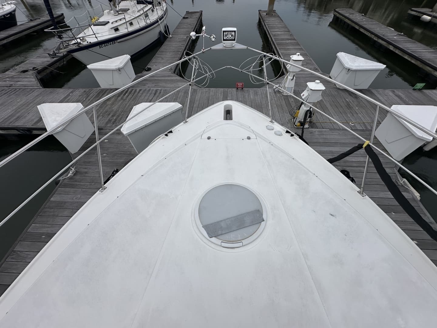 1998 Cruisers Yachts 3650 Aft Cabin