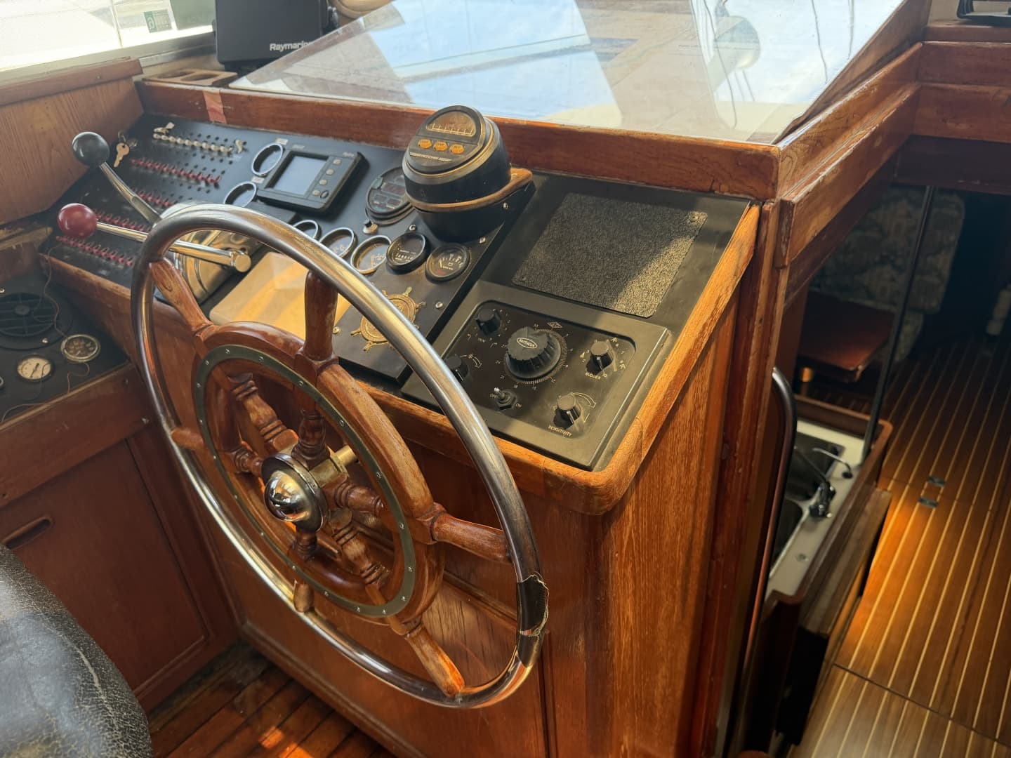 1977 Fisher 46