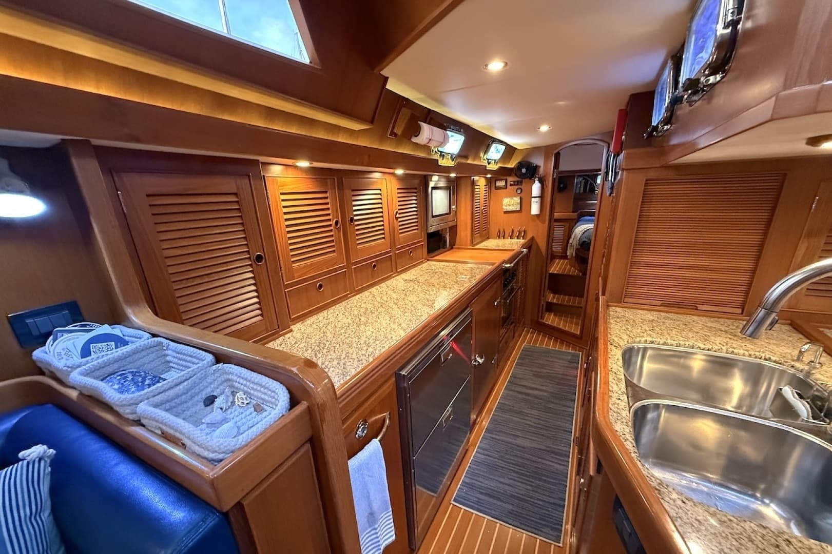 2014 Hylas 56