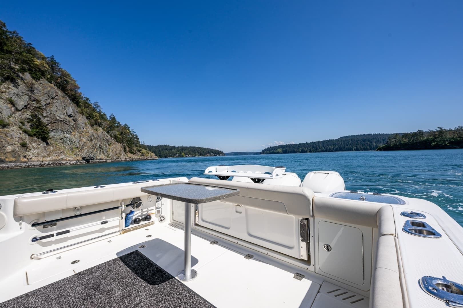 2019 Boston Whaler 345 Conquest