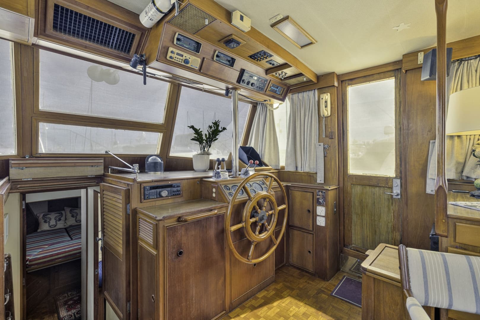 1983 Grand Banks 49 Classic