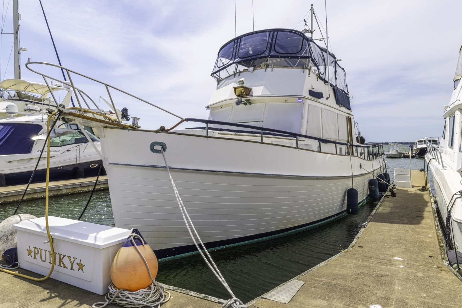 1983 Grand Banks 49 Classic