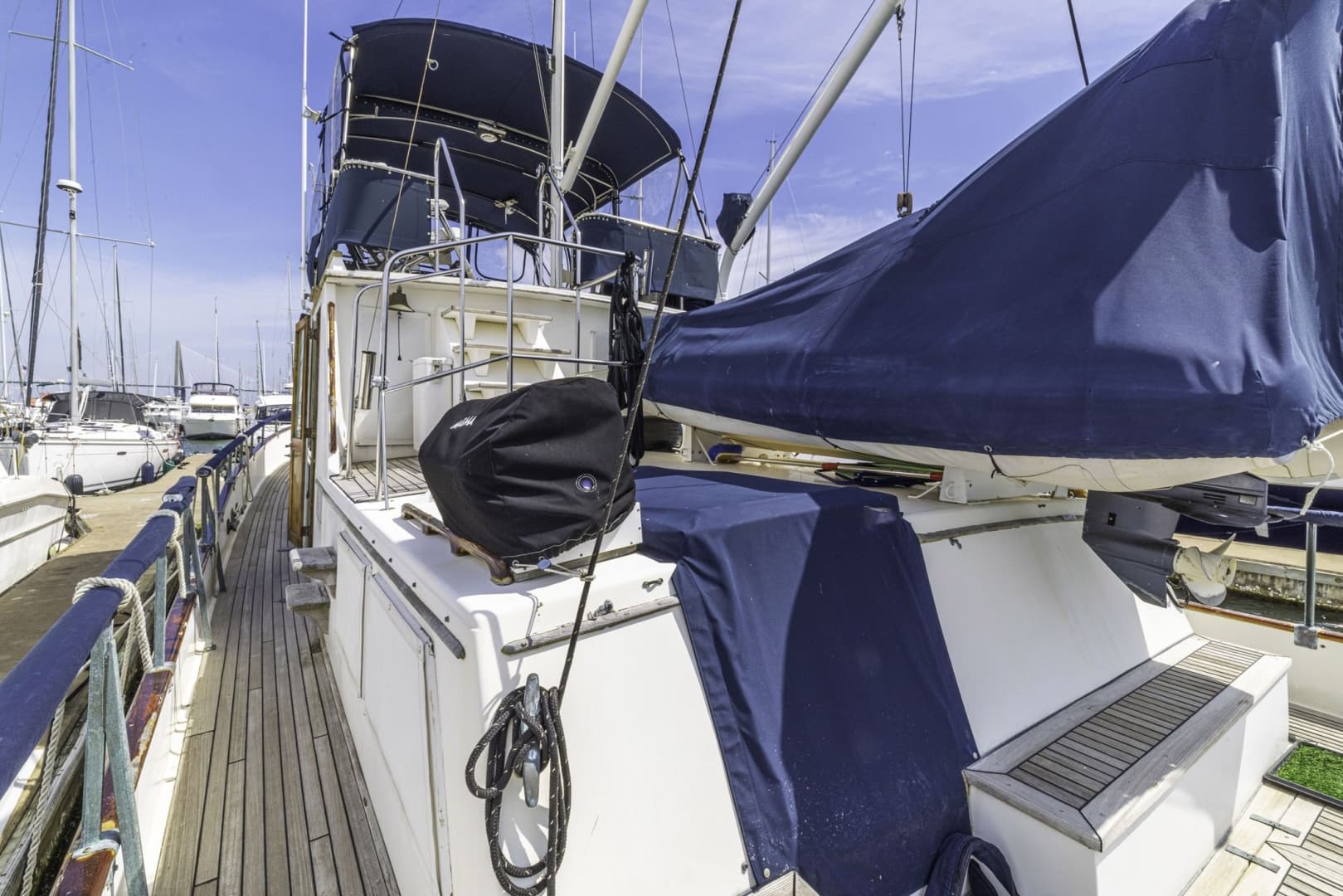 1983 Grand Banks 49 Classic
