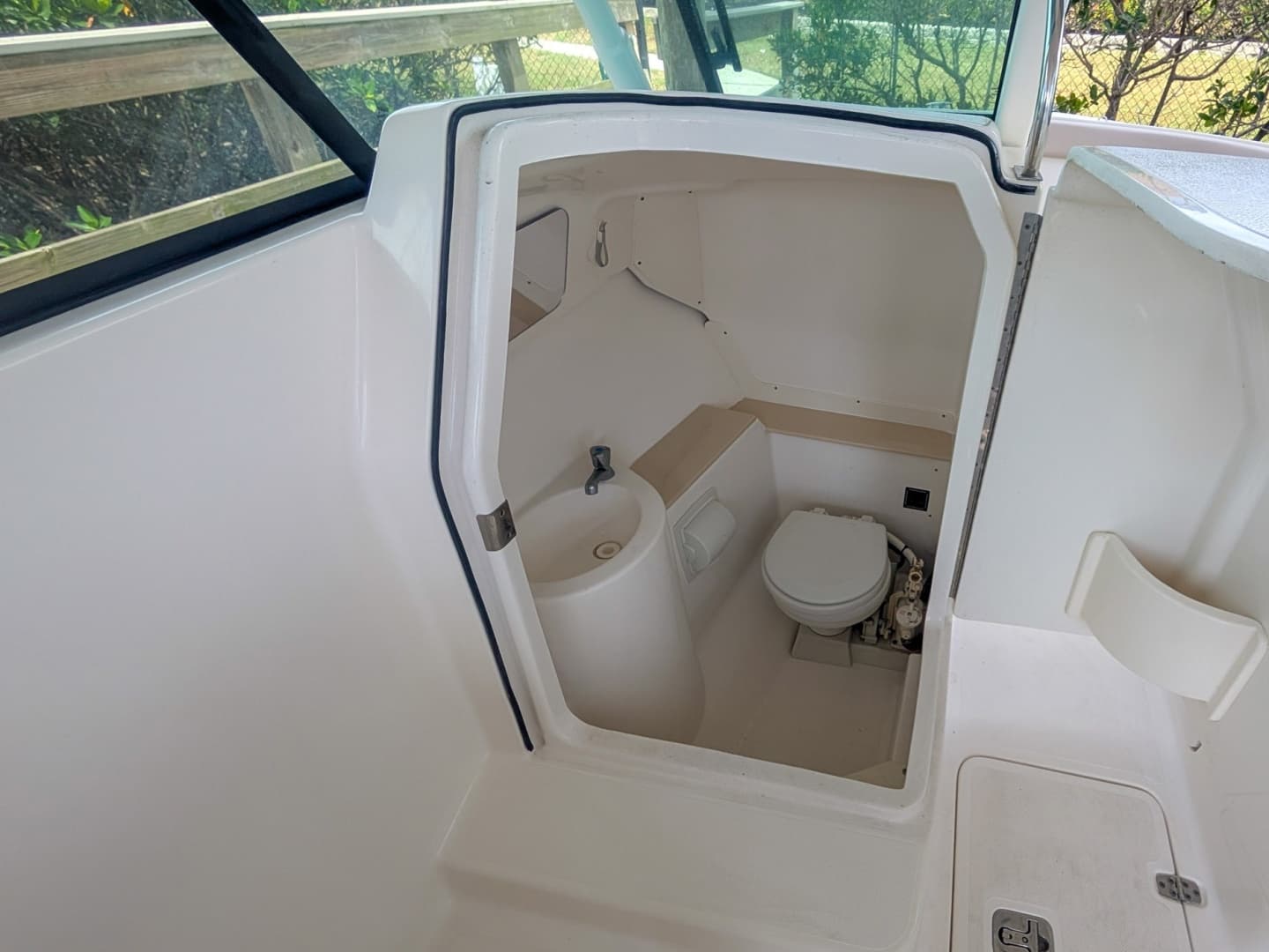 2015 Pursuit DC 265 Dual Console