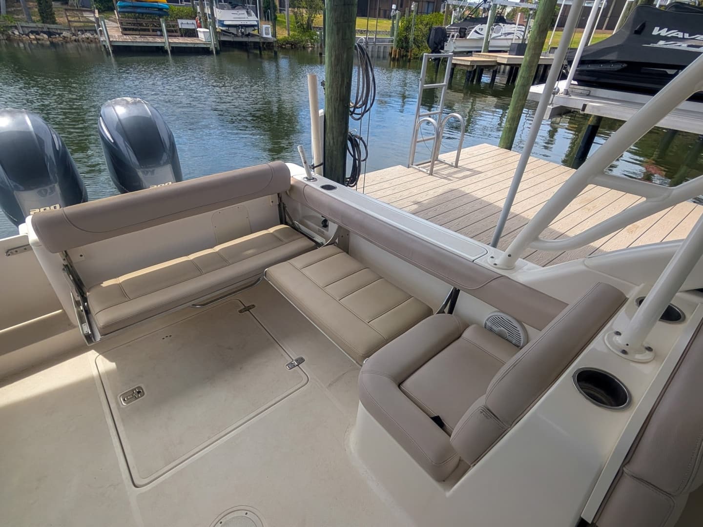 2015 Pursuit DC 265 Dual Console