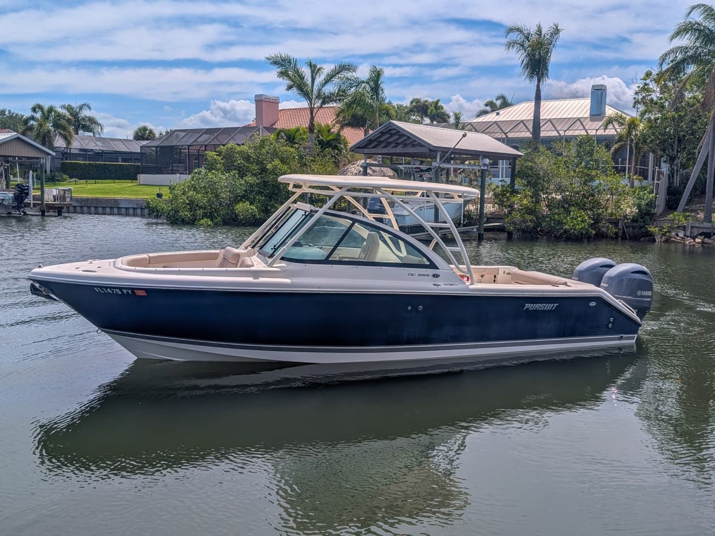 2015 Pursuit DC 265 Dual Console