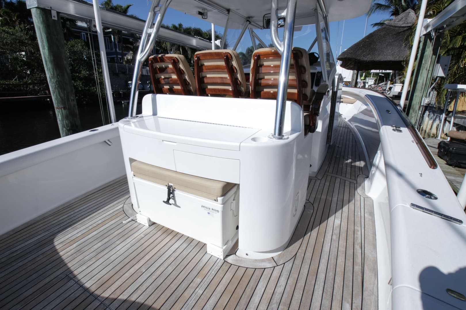 2018 Winter Custom Yachts Center Console