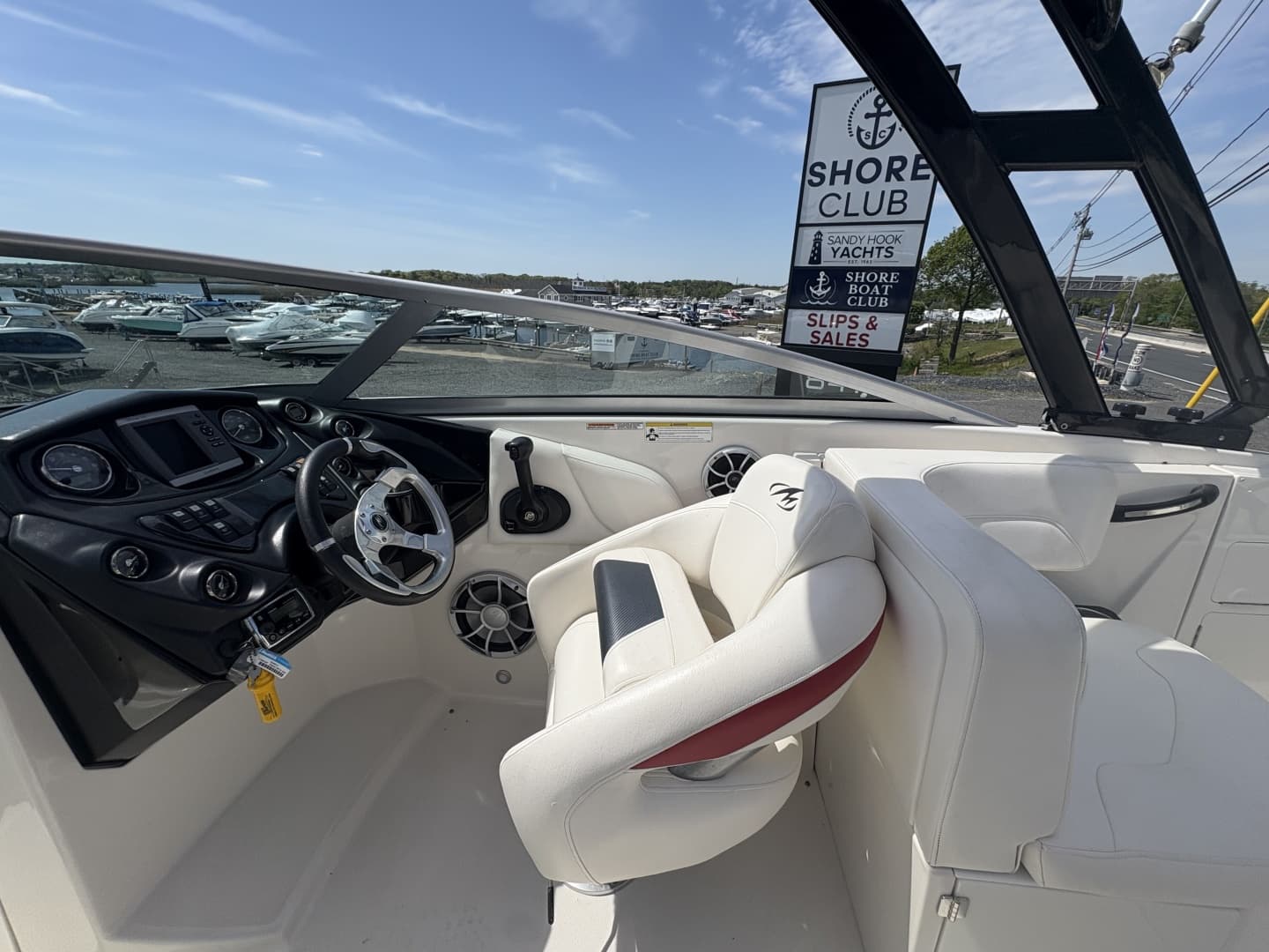 2013 Monterey M5 Sport Boat