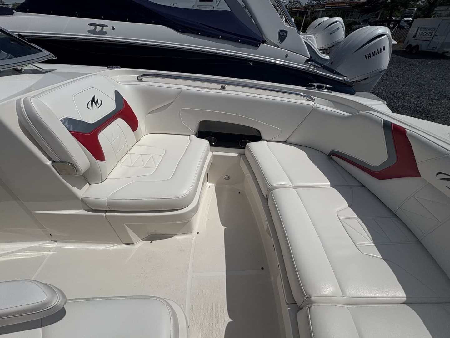 2013 Monterey M5 Sport Boat