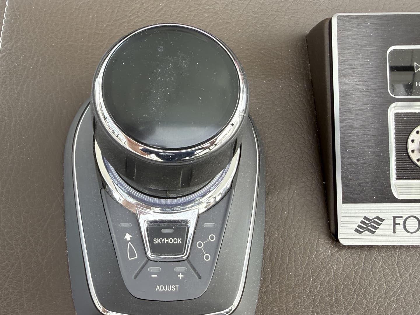 2022 Four Winns V355 Coupe