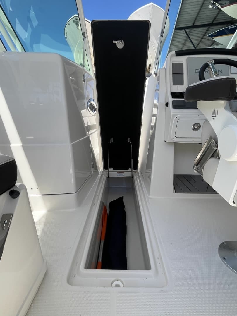 2024 Sailfish 245 DC