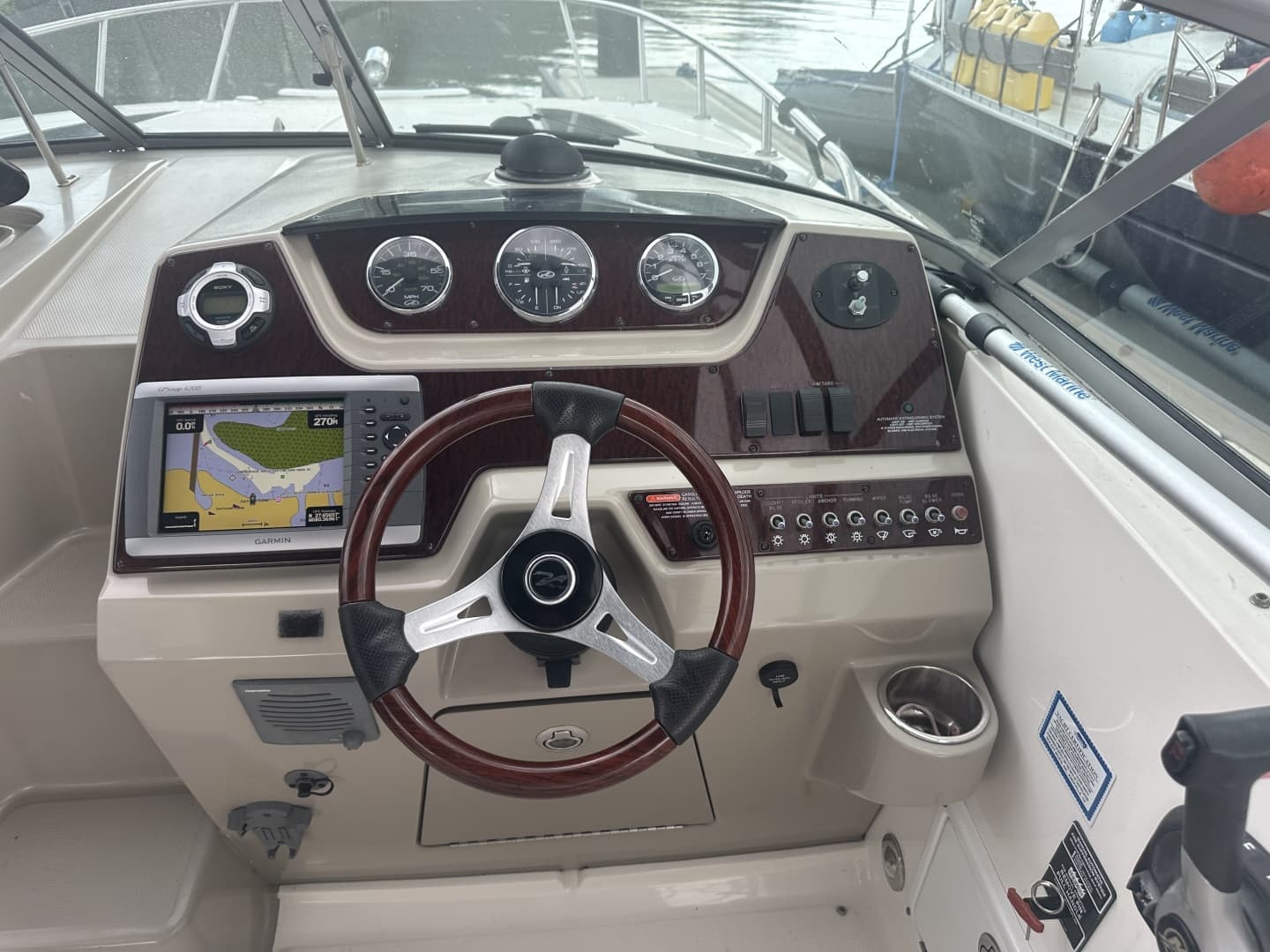 2011 Sea Ray 260 Sundancer