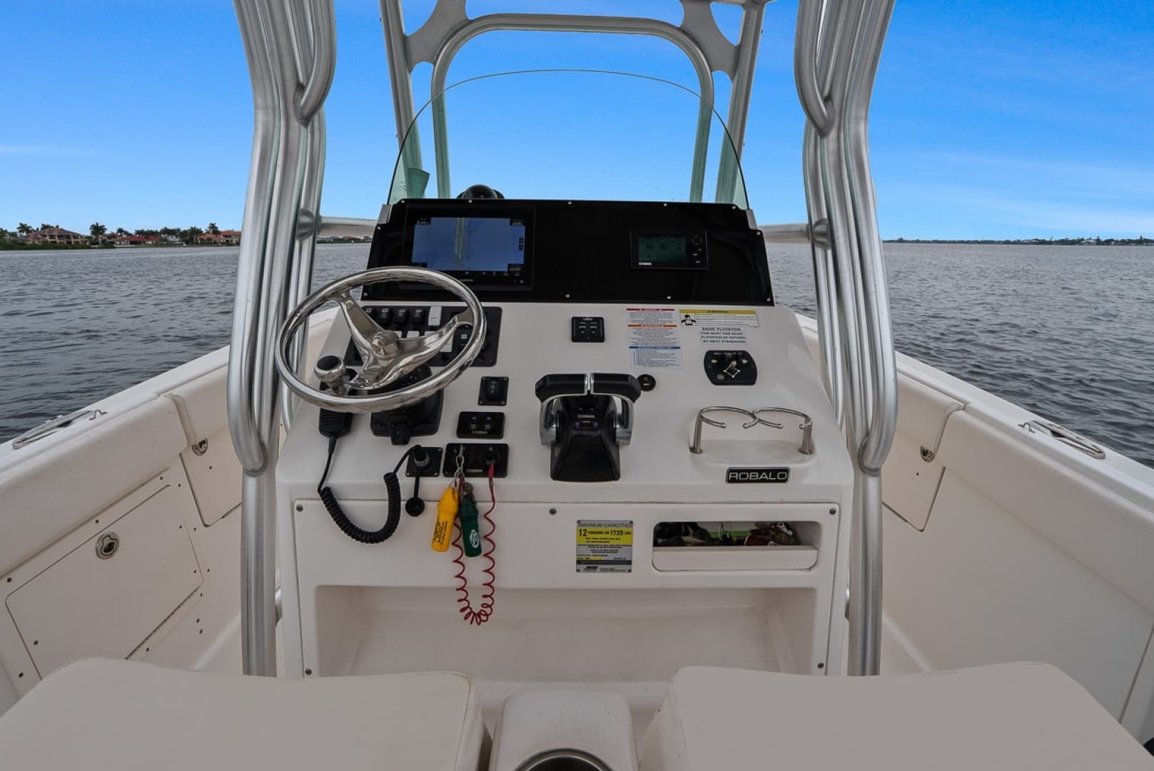 2013 Robalo R260