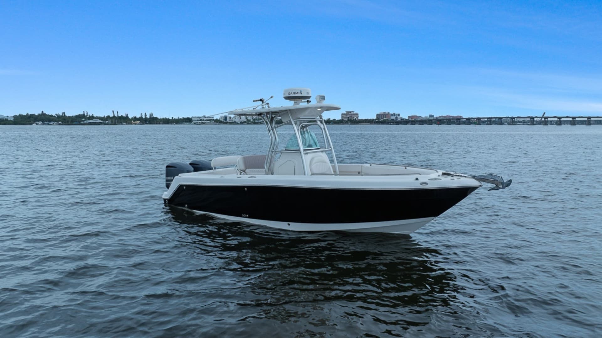 2013 Robalo R260