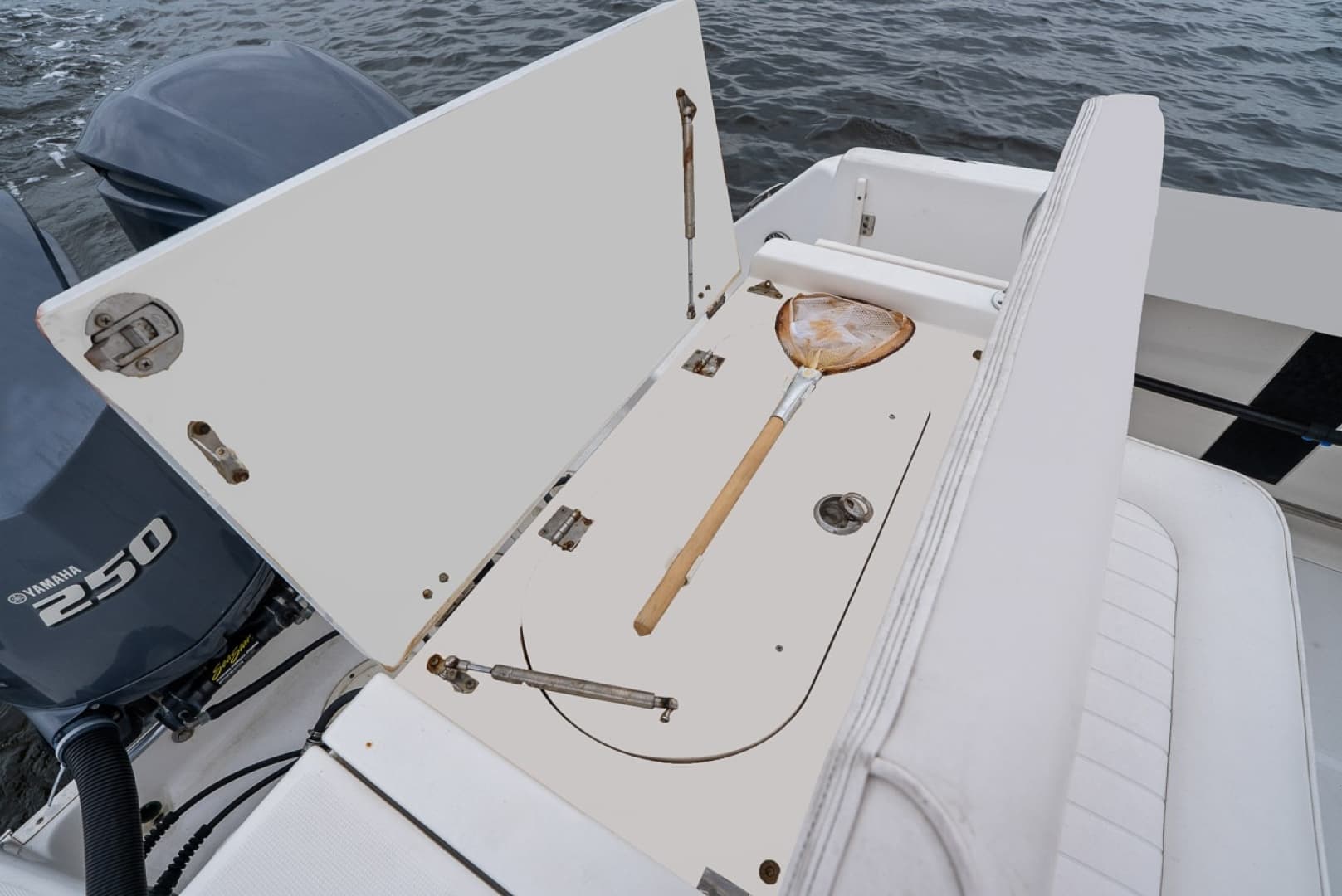 2013 Robalo R260