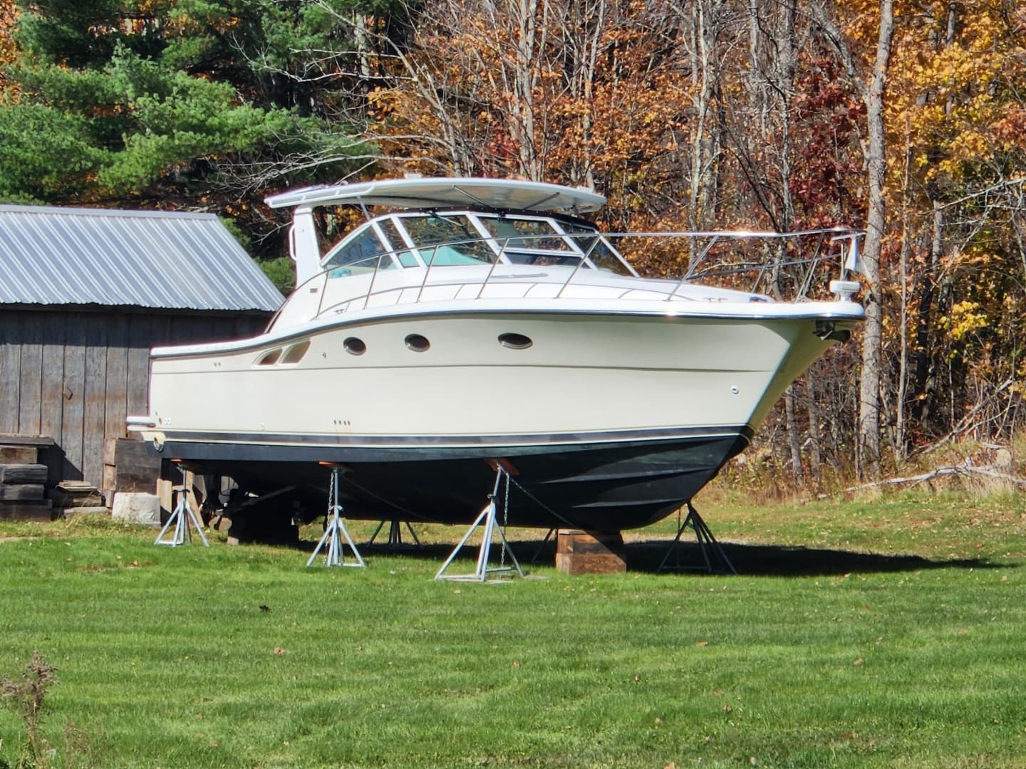 1998 Tiara Yachts 3500 Open
