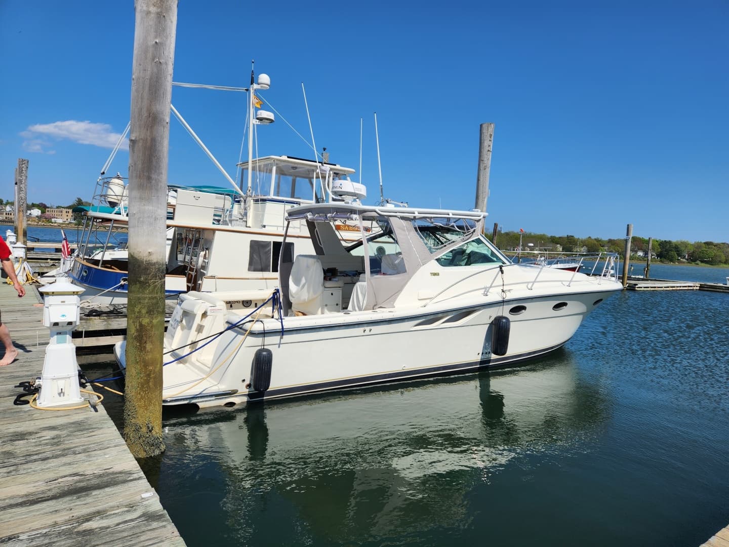 1998 Tiara Yachts 3500 Open