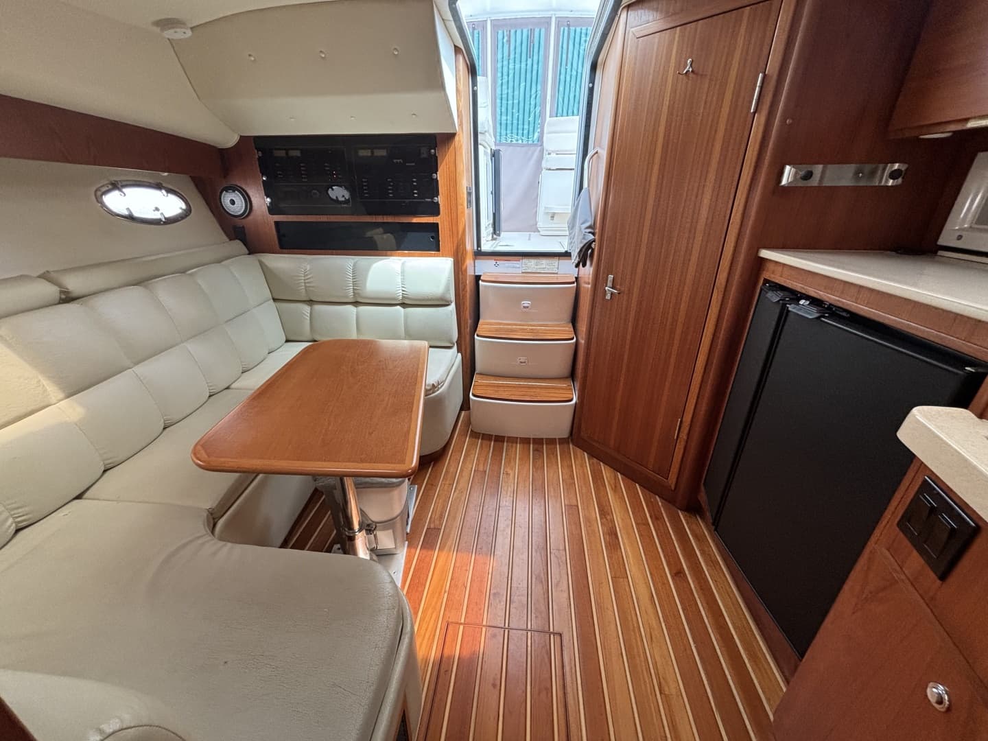 1998 Tiara Yachts 3500 Open