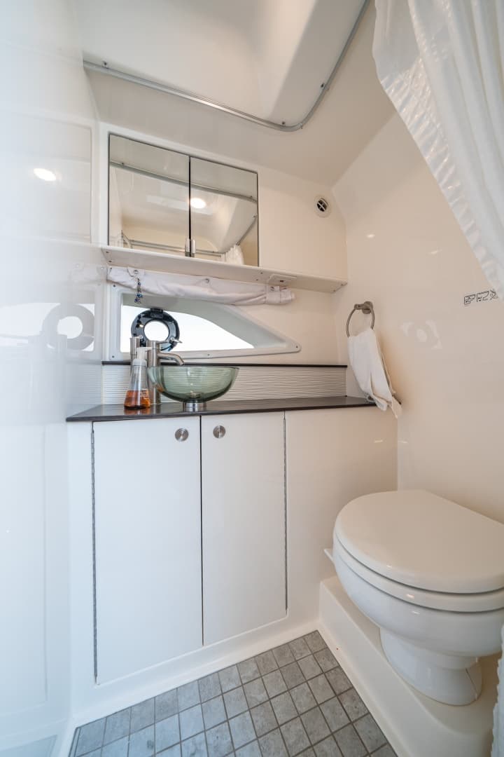 2021 Sea Ray 320 Sundancer
