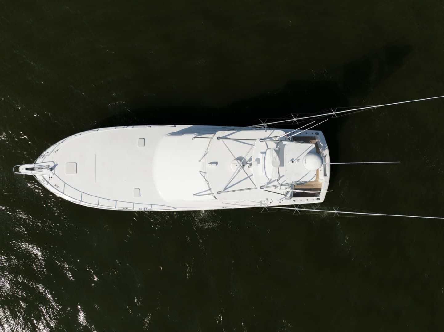 Hatteras 60 Reel Hook'Up - Exterior Profile