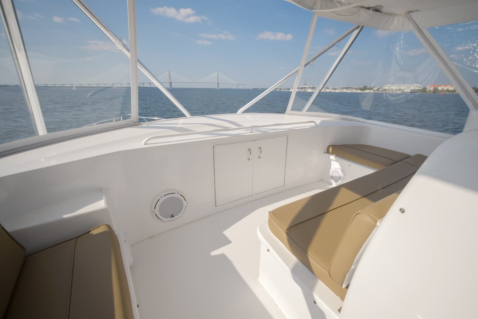Hatteras 60 Reel Hook'Up - Exterior Flybridge