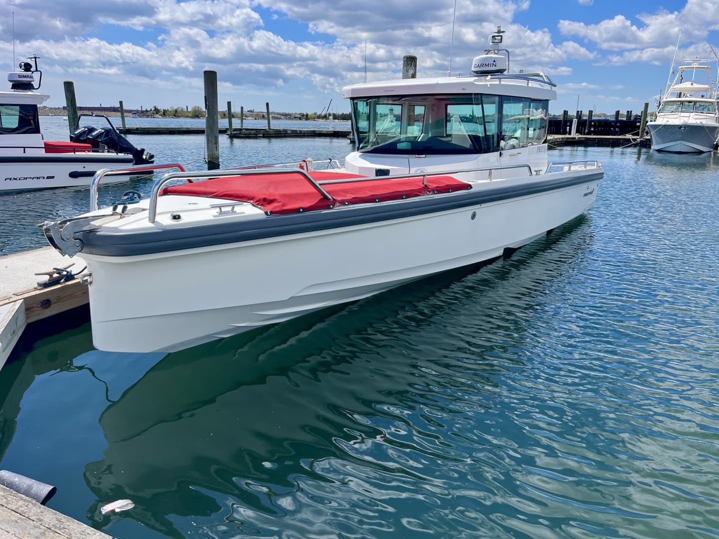 2019 Axopar 