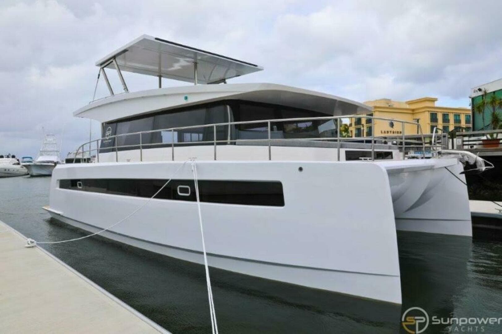 2022 Sunpower Yachts Solar-E 44 VIP