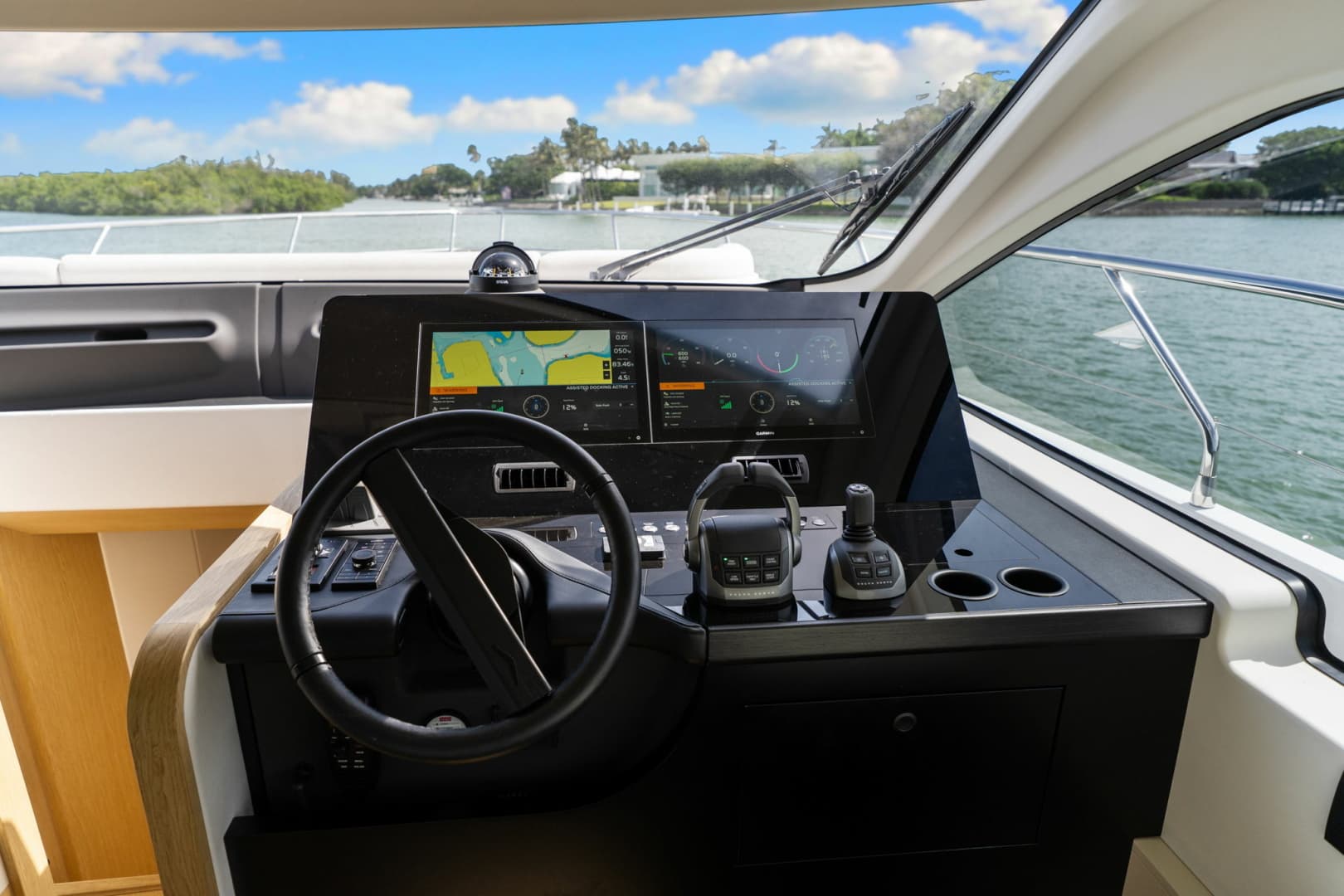 2026 Azimut FLY 62